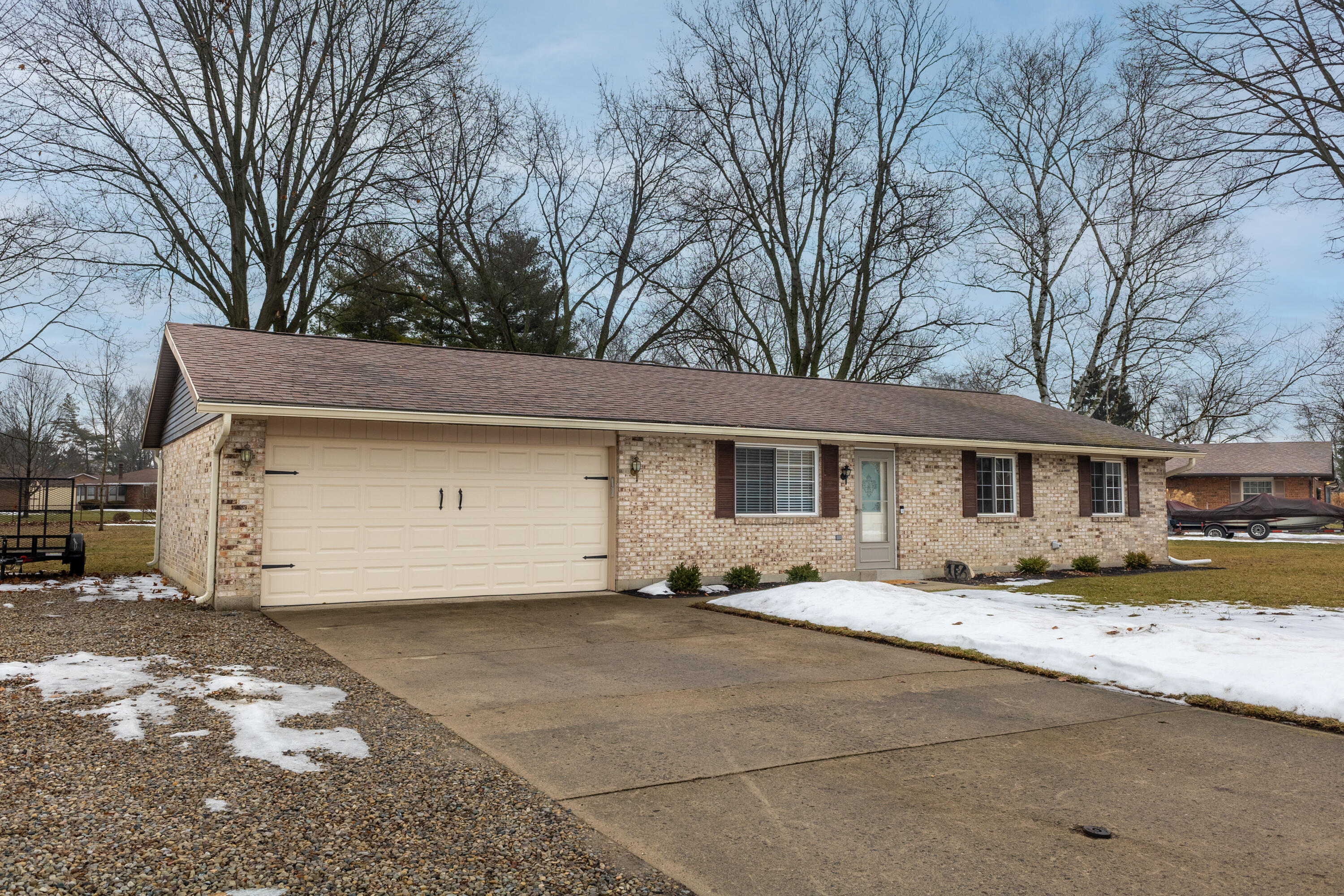 3135 Honeysuckle Drive, Troy, Ohio 45373