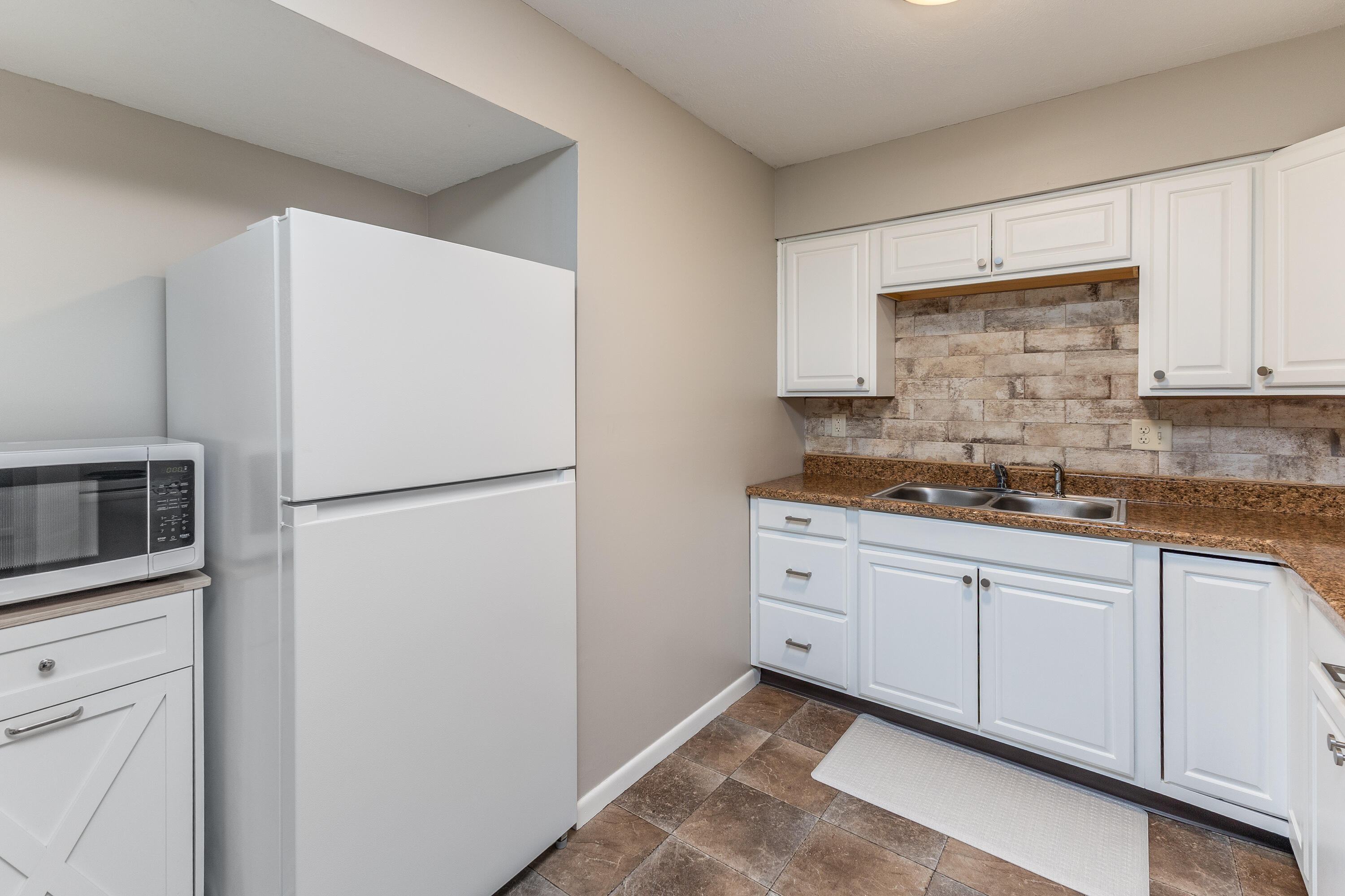 3135 Honeysuckle Drive, Troy, Ohio 45373