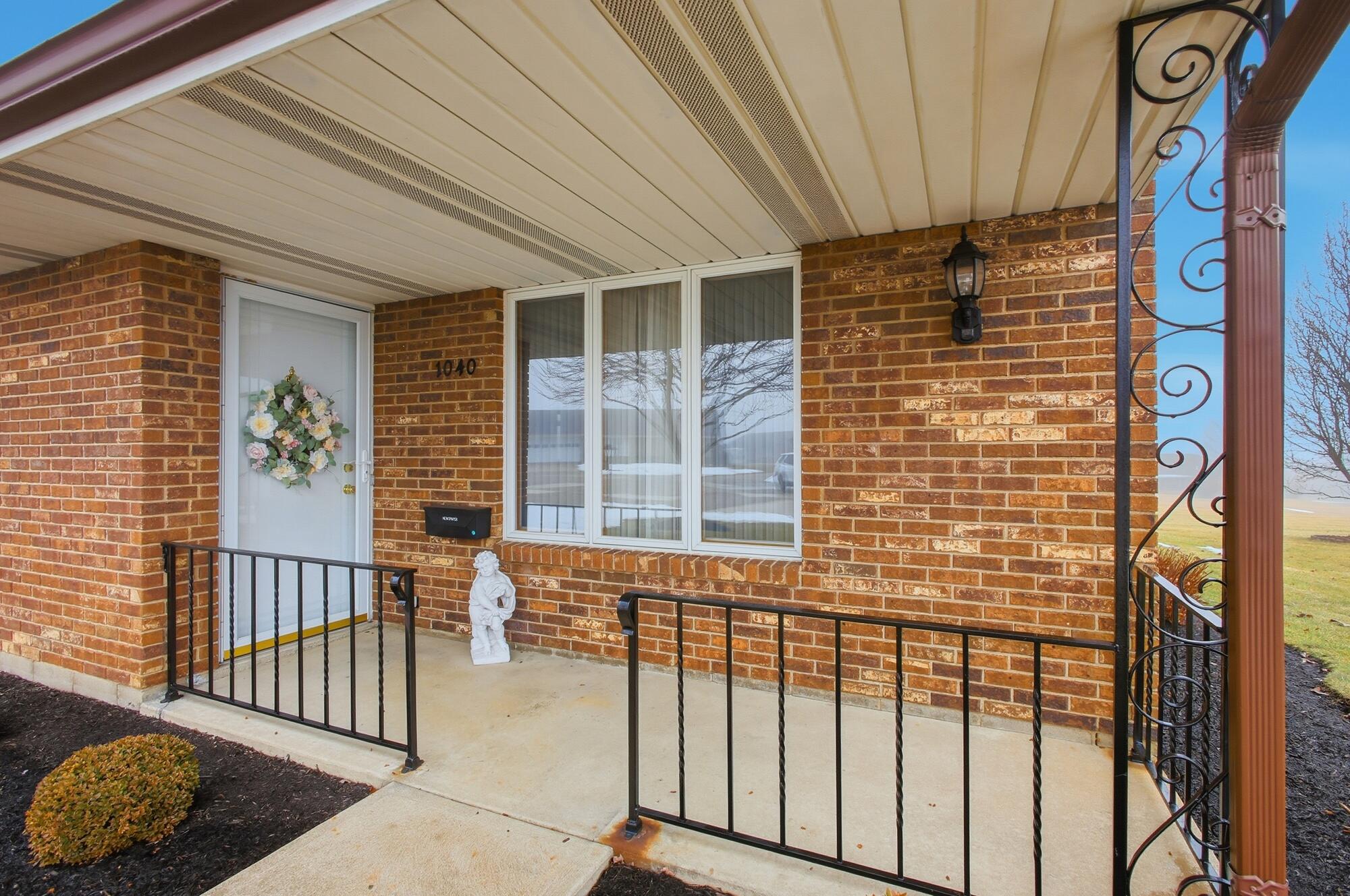 1040 Carson Lane, Springfield, Ohio 45503