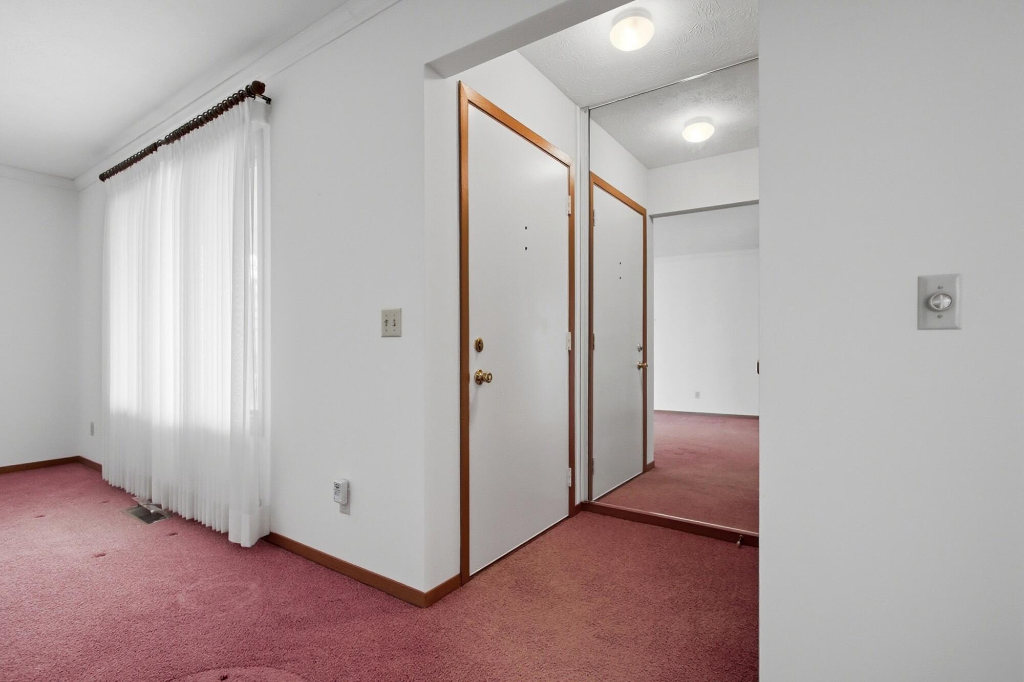 1040 Carson Lane, Springfield, Ohio 45503