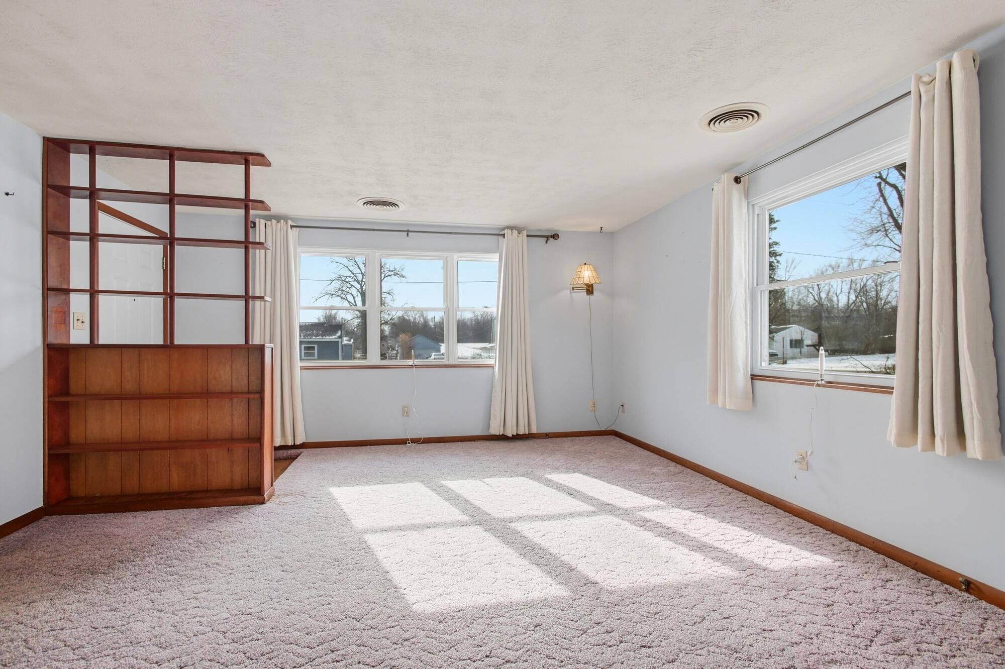 5210 Kerns Road, Springfield, Ohio 45502