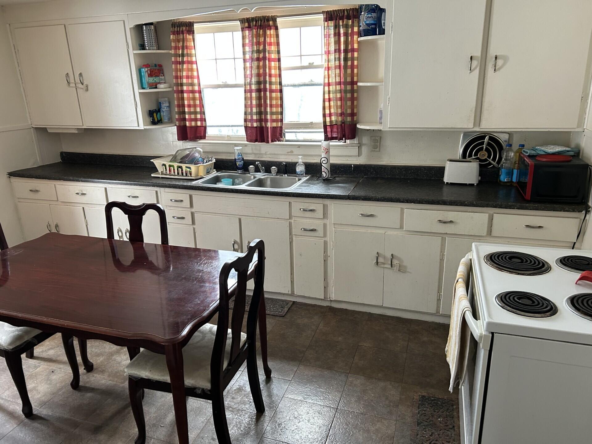 815 Catalpa Avenue, Lima, Ohio 45804