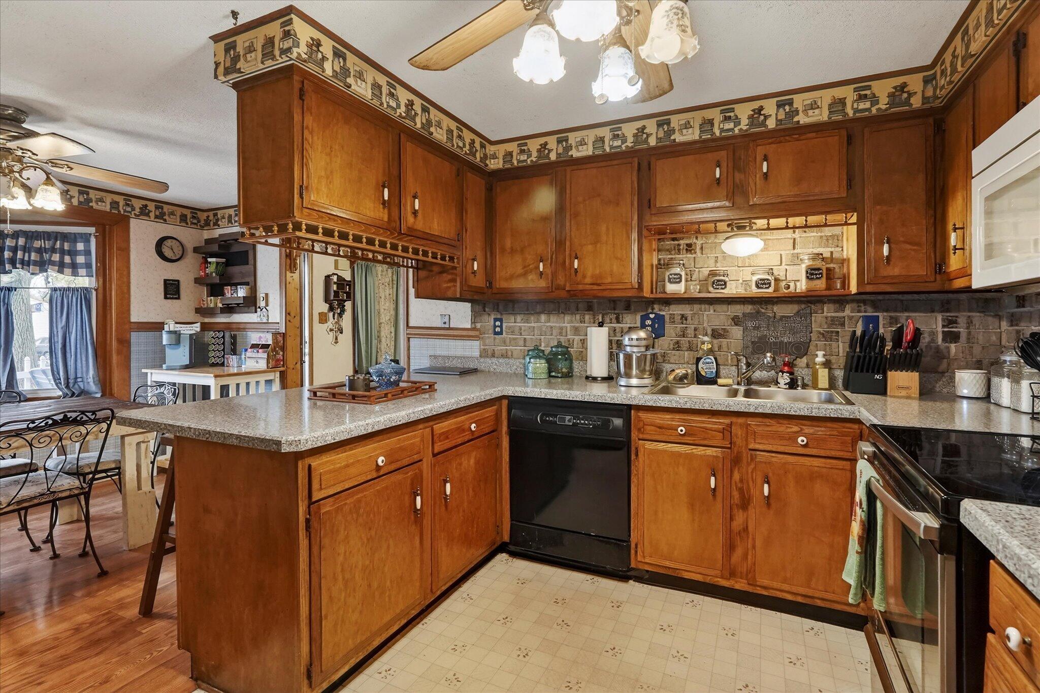 251 1st Street, London, Ohio 43140