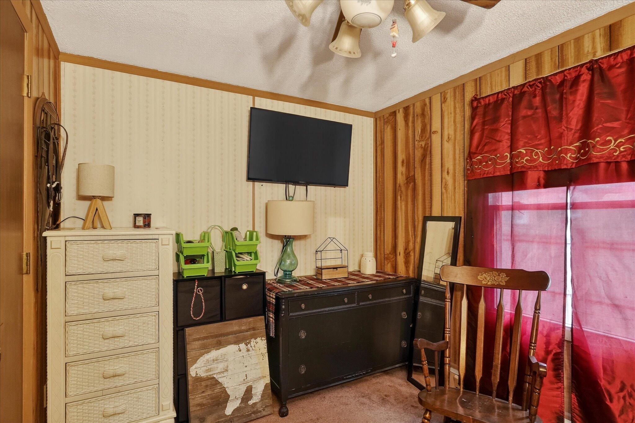 251 1st Street, London, Ohio 43140