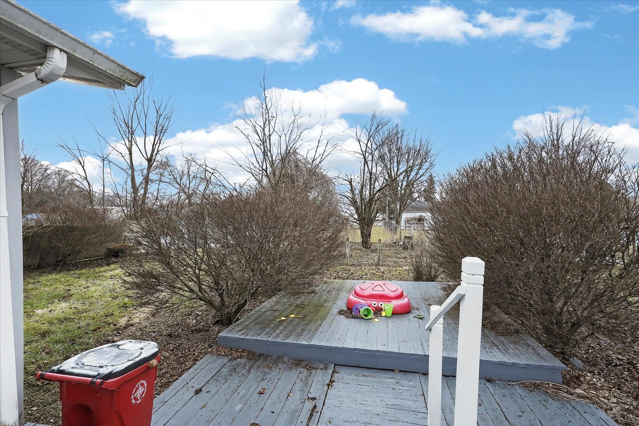 251 1st Street, London, Ohio 43140