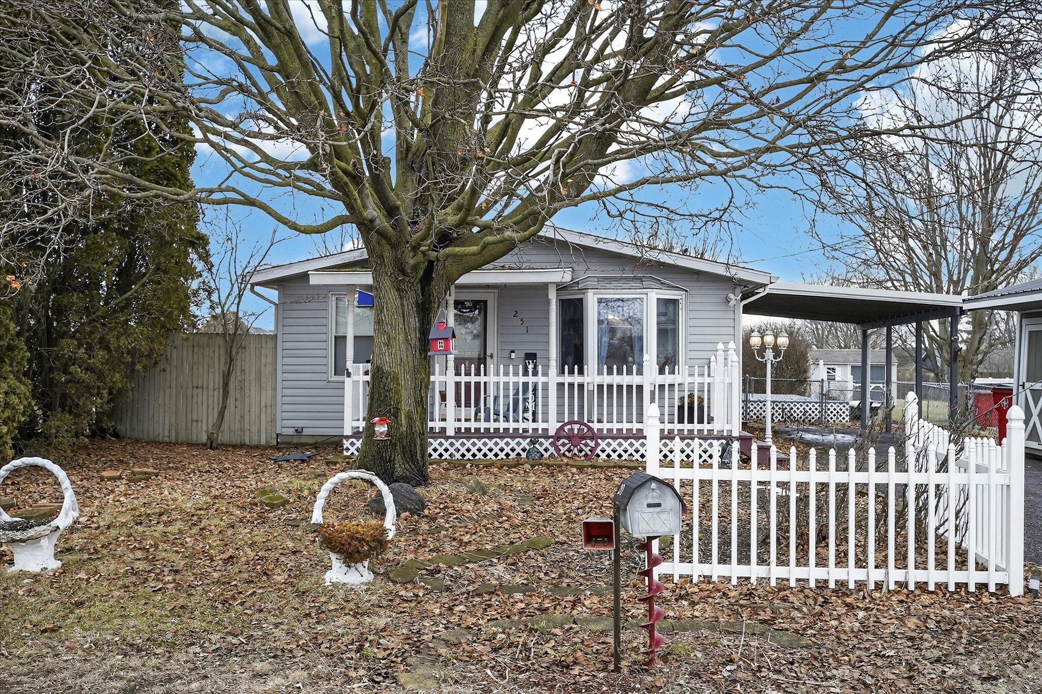 251 1st Street, London, Ohio 43140