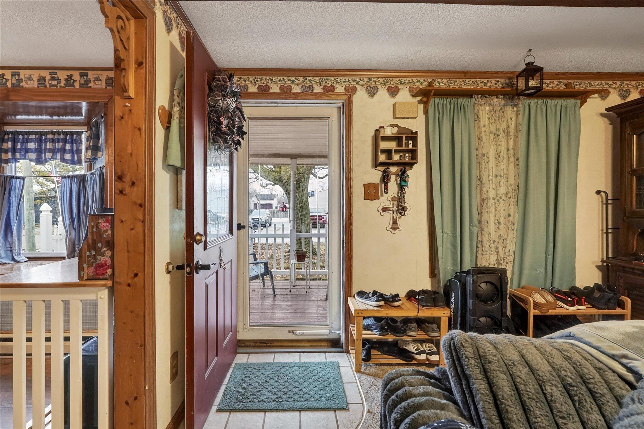 251 1st Street, London, Ohio 43140