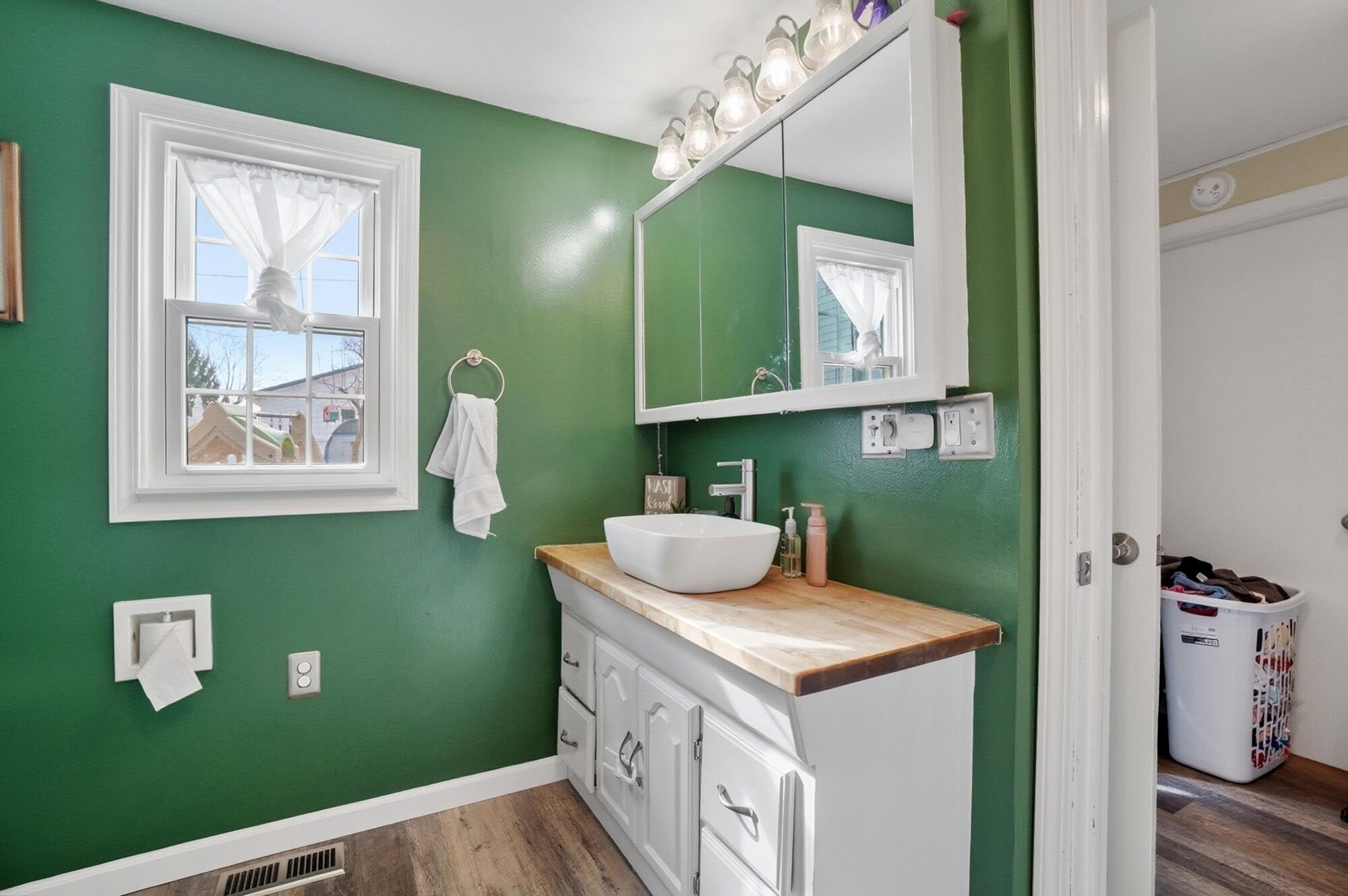 135 Main Street, Mechanicsburg, Ohio 43044