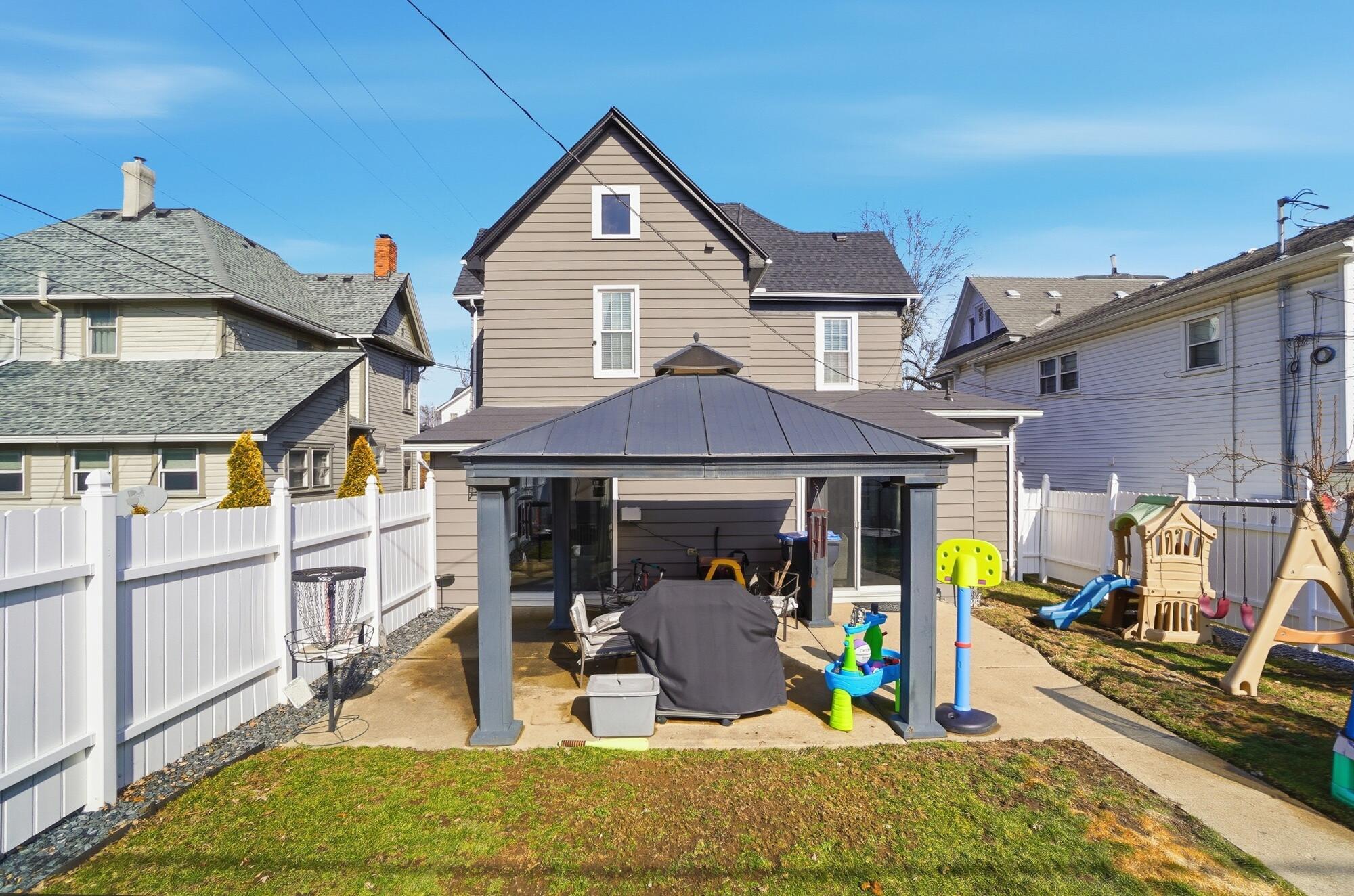 135 Main Street, Mechanicsburg, Ohio 43044