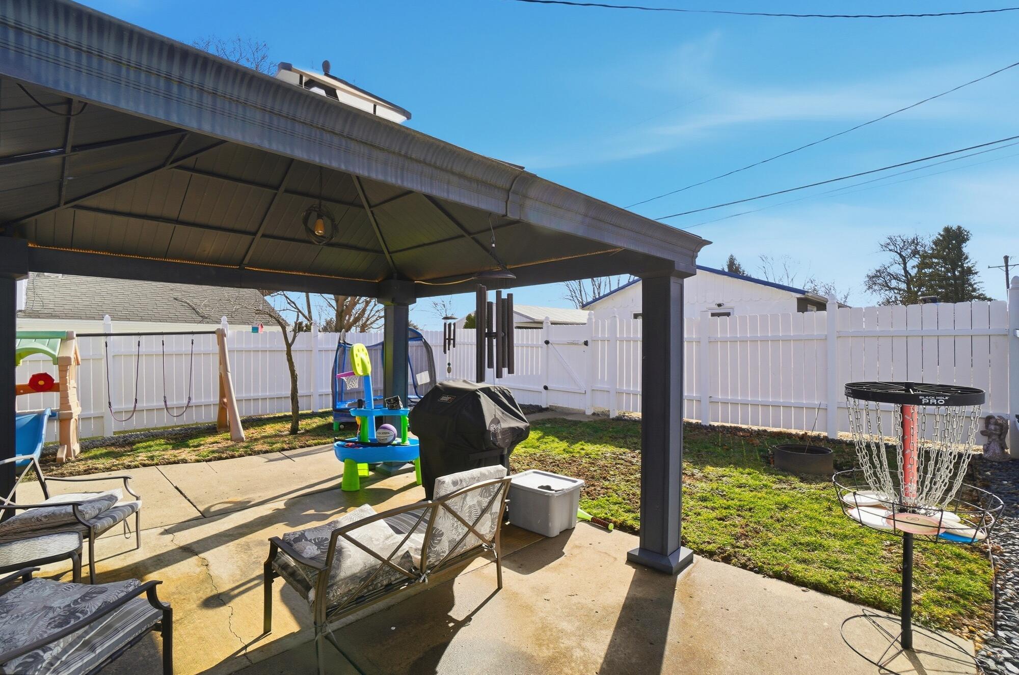 135 Main Street, Mechanicsburg, Ohio 43044