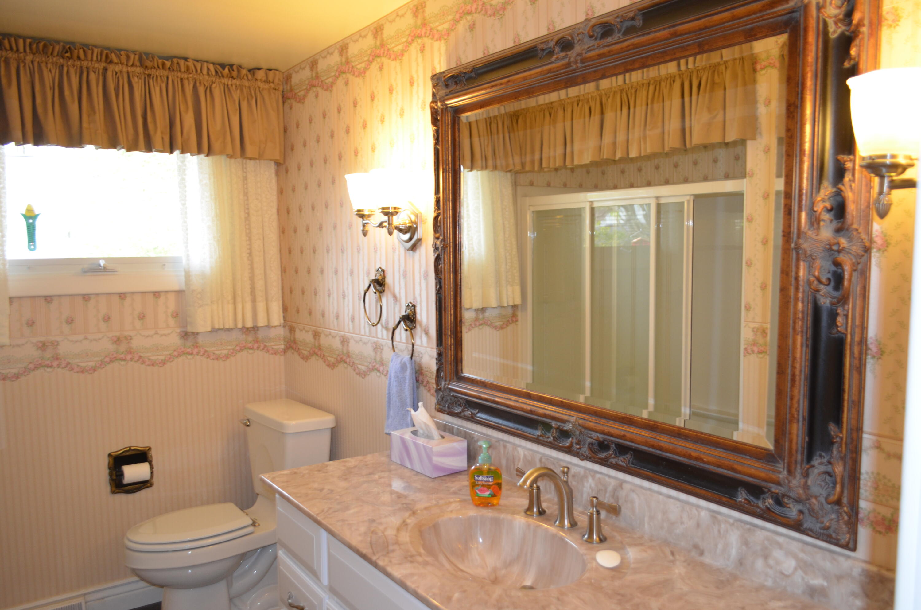 1521 Erika Drive, Springfield, Ohio 45503