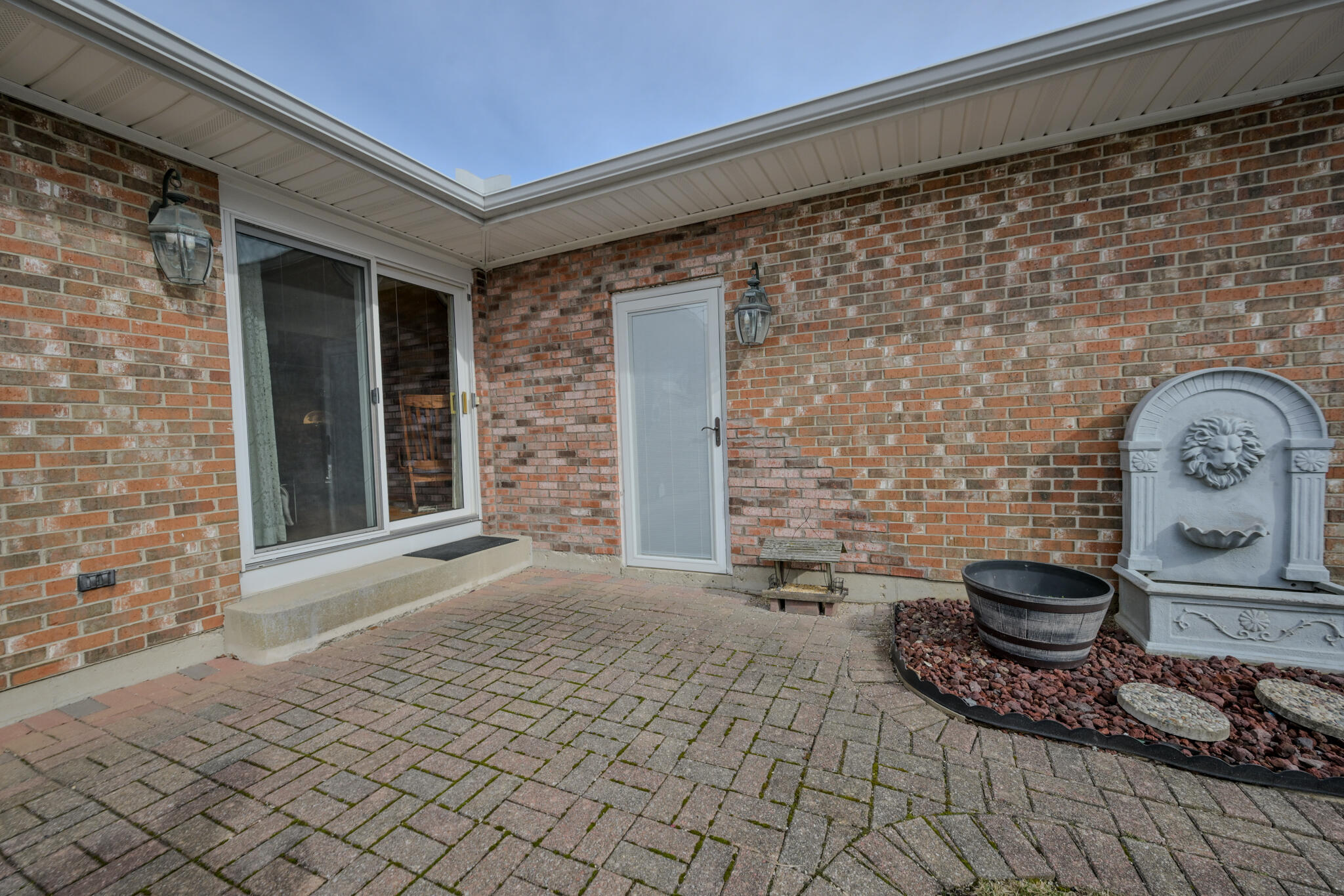 1521 Erika Drive, Springfield, Ohio 45503