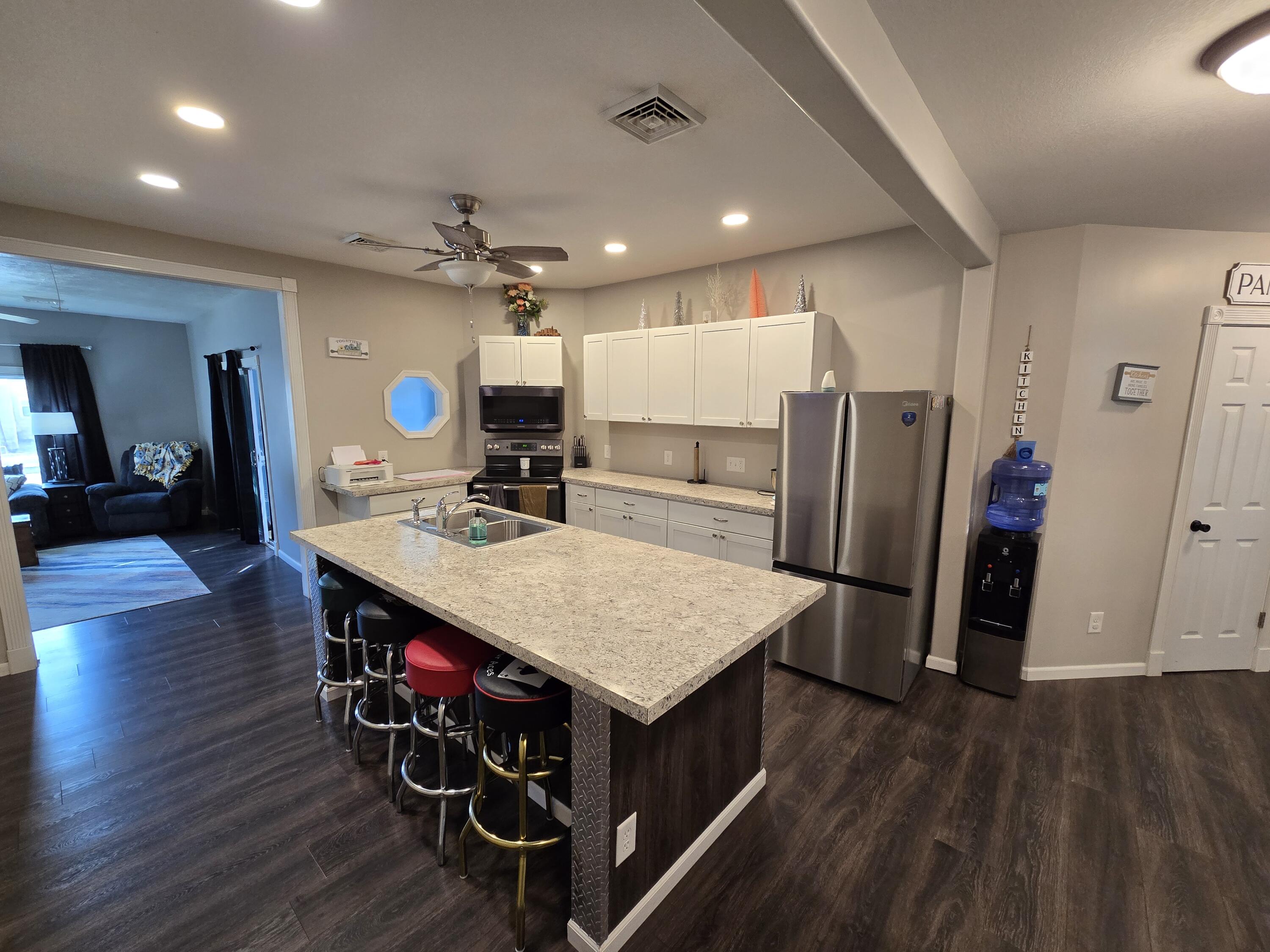 211 Wapakoneta Street, Waynesfield, Ohio 45896