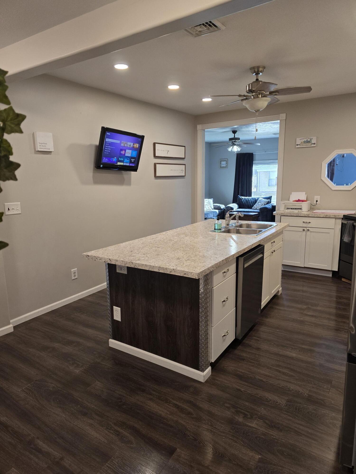 211 Wapakoneta Street, Waynesfield, Ohio 45896