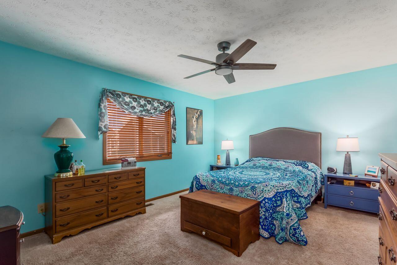 363 Harrington Drive, London, Ohio 43140