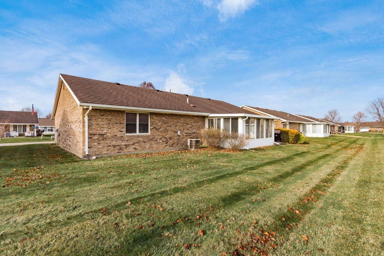 363 Harrington Drive, London, Ohio 43140