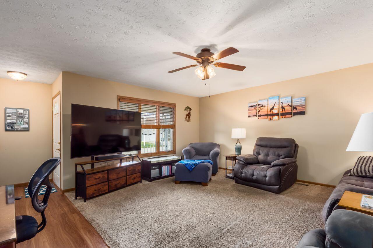 363 Harrington Drive, London, Ohio 43140