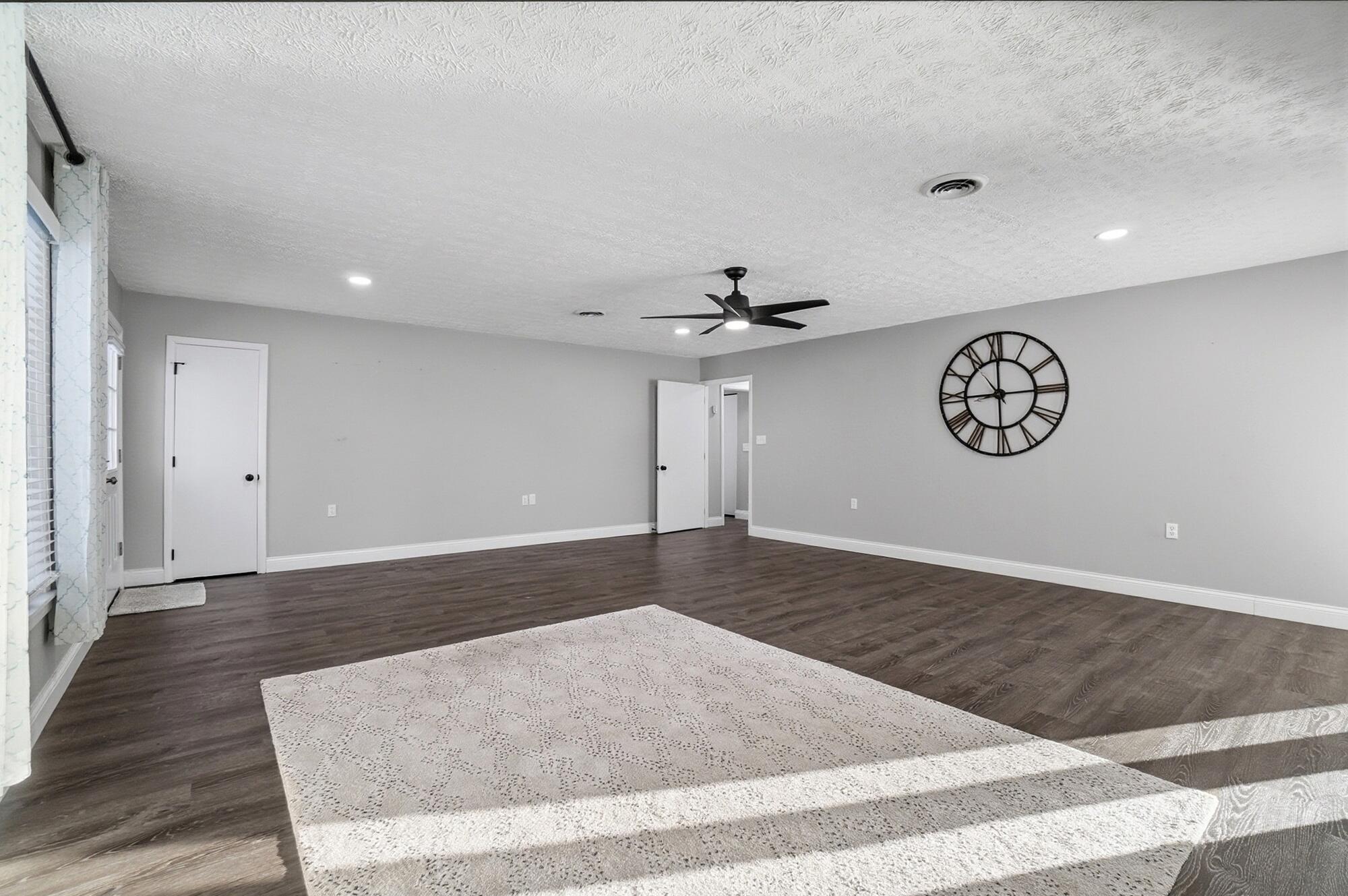 2805 Cottonwood Drive, Springfield, Ohio 45504