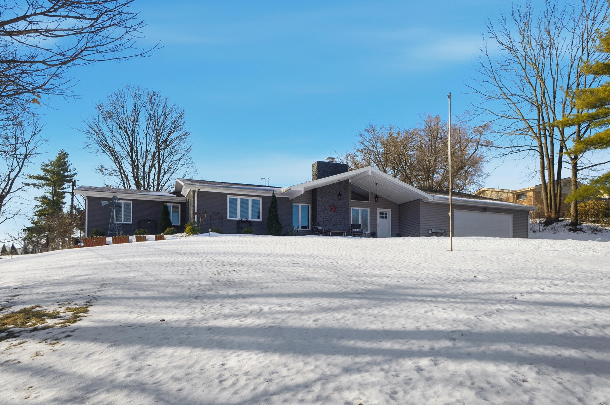 2805 Cottonwood Drive, Springfield, Ohio 45504