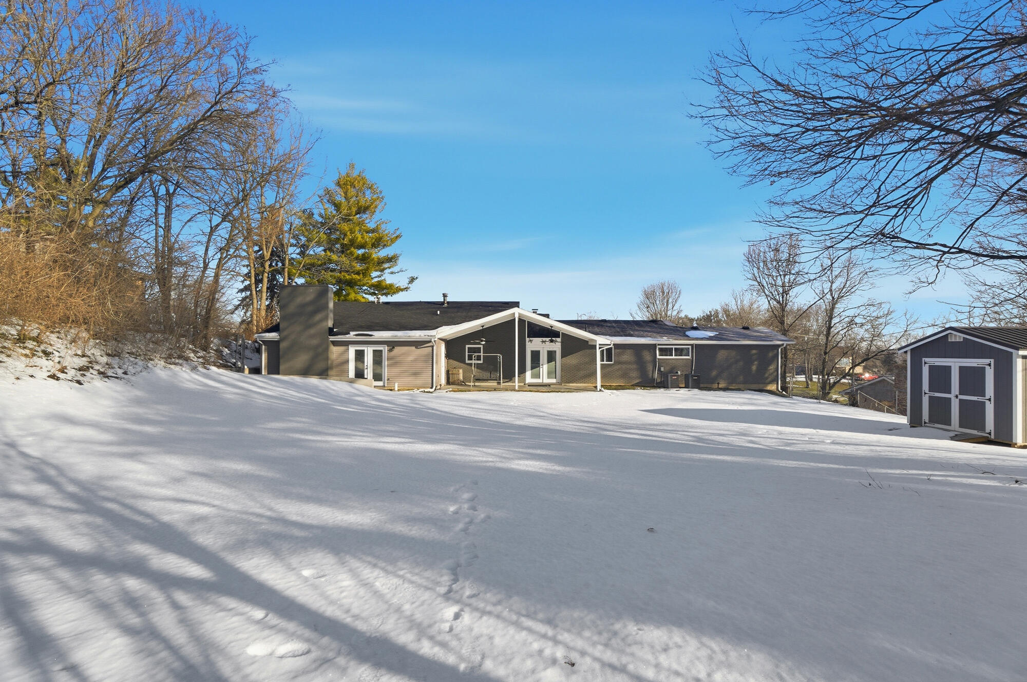 2805 Cottonwood Drive, Springfield, Ohio 45504