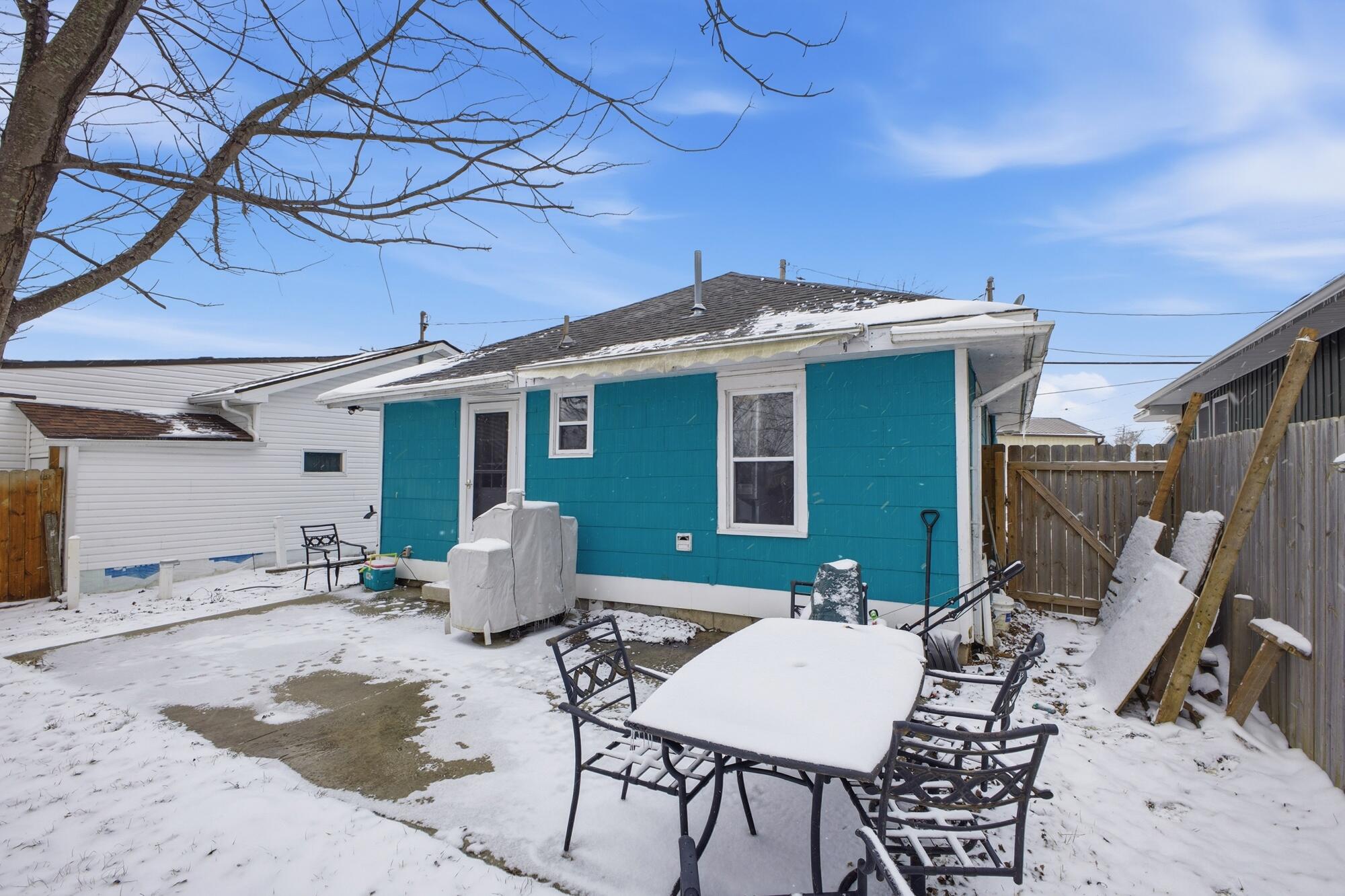 9596 Orchard Drive, Lakeview, Ohio 43331