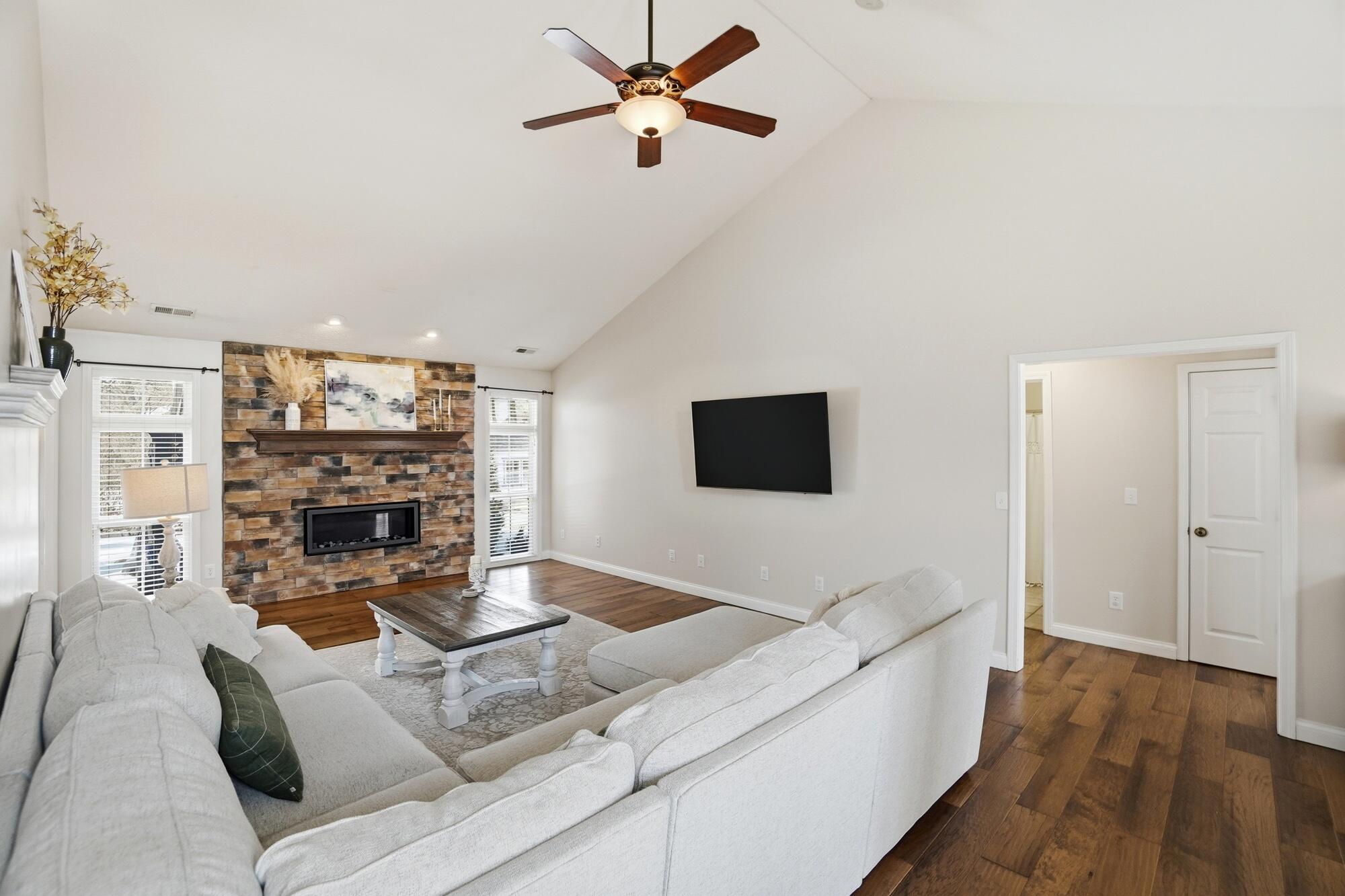 986 Brookwood Drive, Troy, Ohio 45373