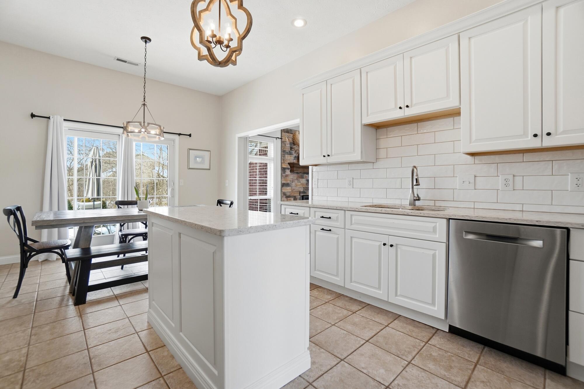 986 Brookwood Drive, Troy, Ohio 45373