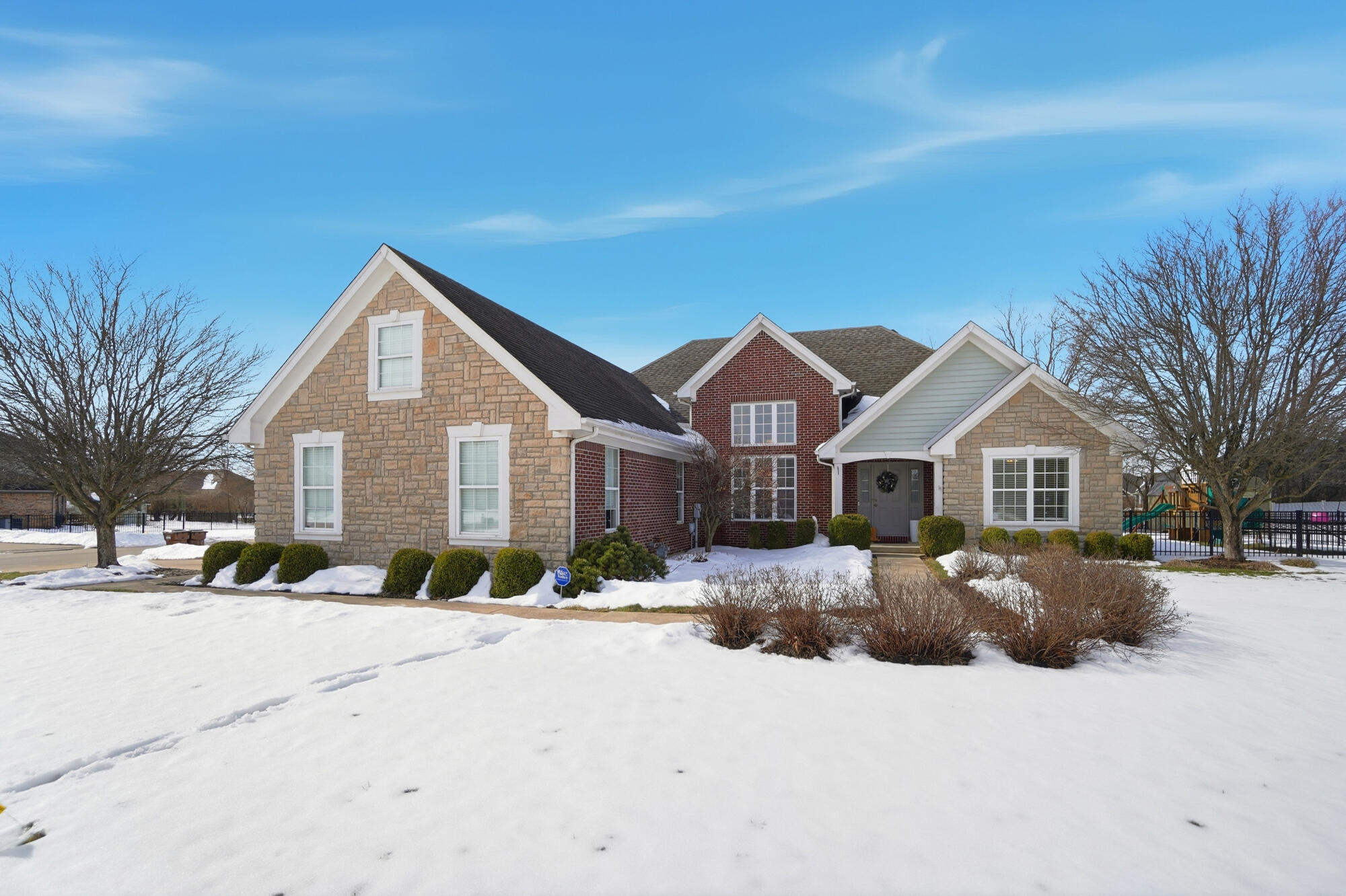 986 Brookwood Drive, Troy, Ohio 45373