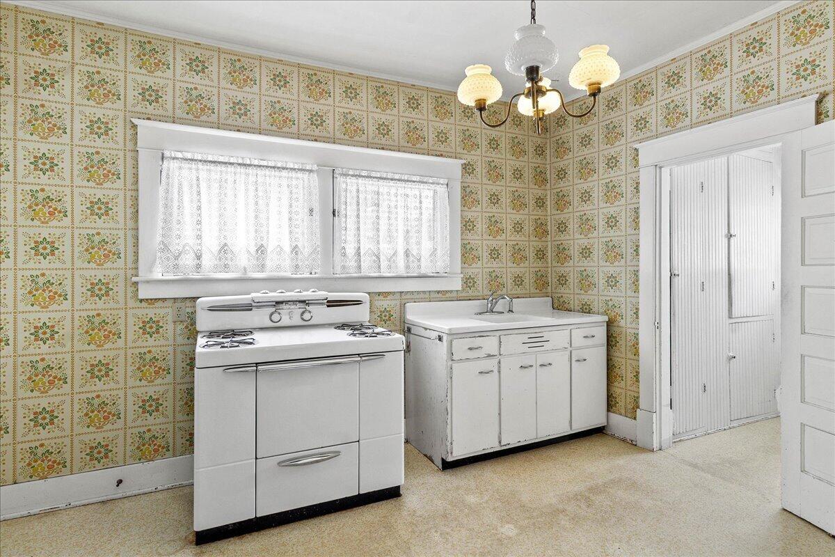 217 Lincoln Place, Urbana, Ohio 43078