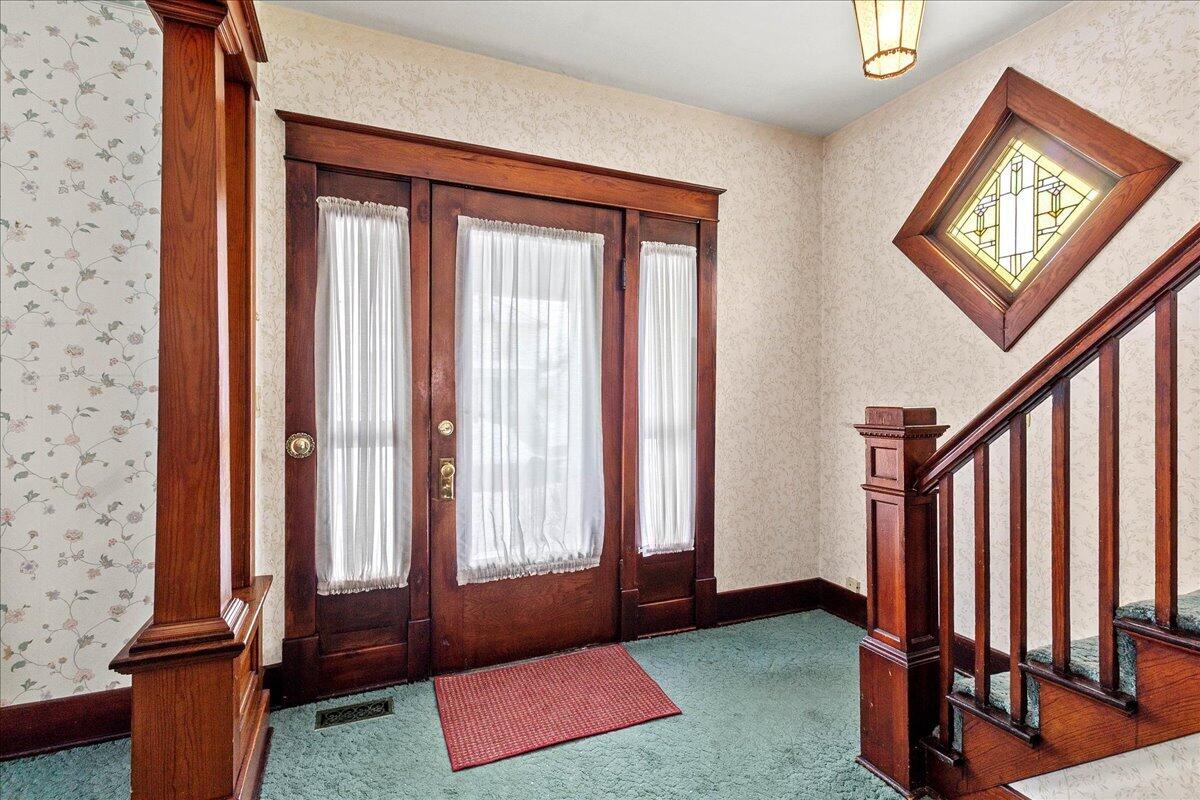 217 Lincoln Place, Urbana, Ohio 43078