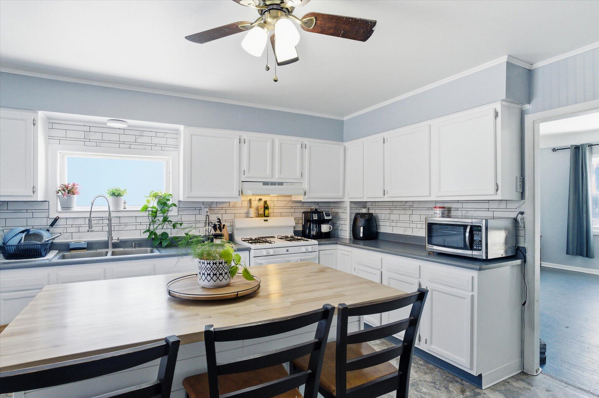 2332 Villa Road, Springfield, Ohio 45503