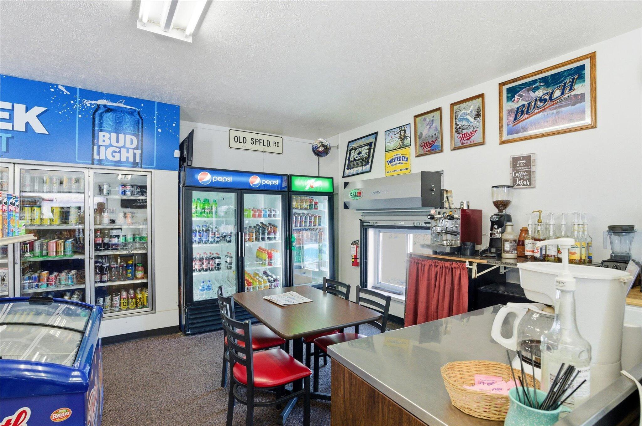 2332 Villa Road, Springfield, Ohio 45503