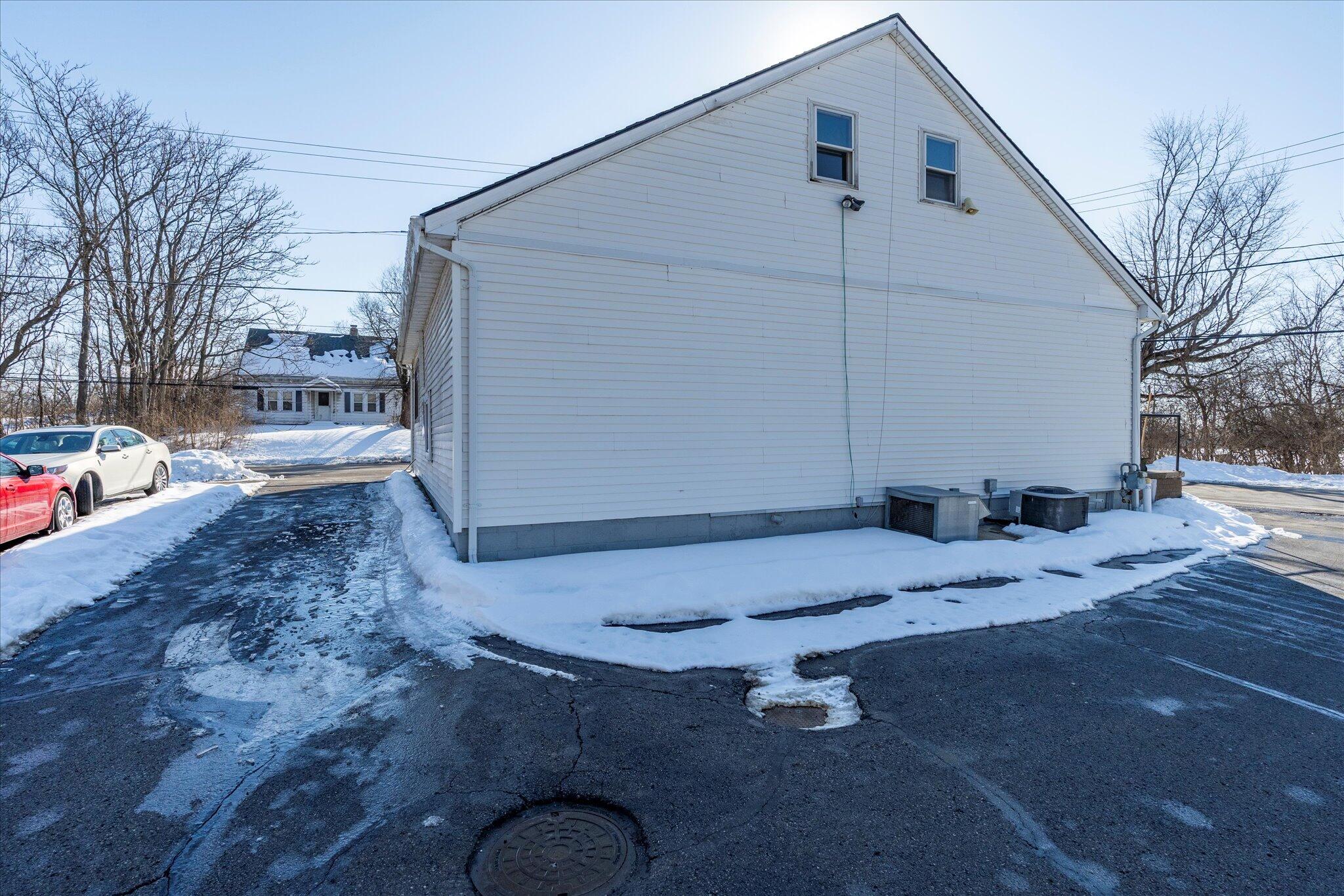 2332 Villa Road, Springfield, Ohio 45503