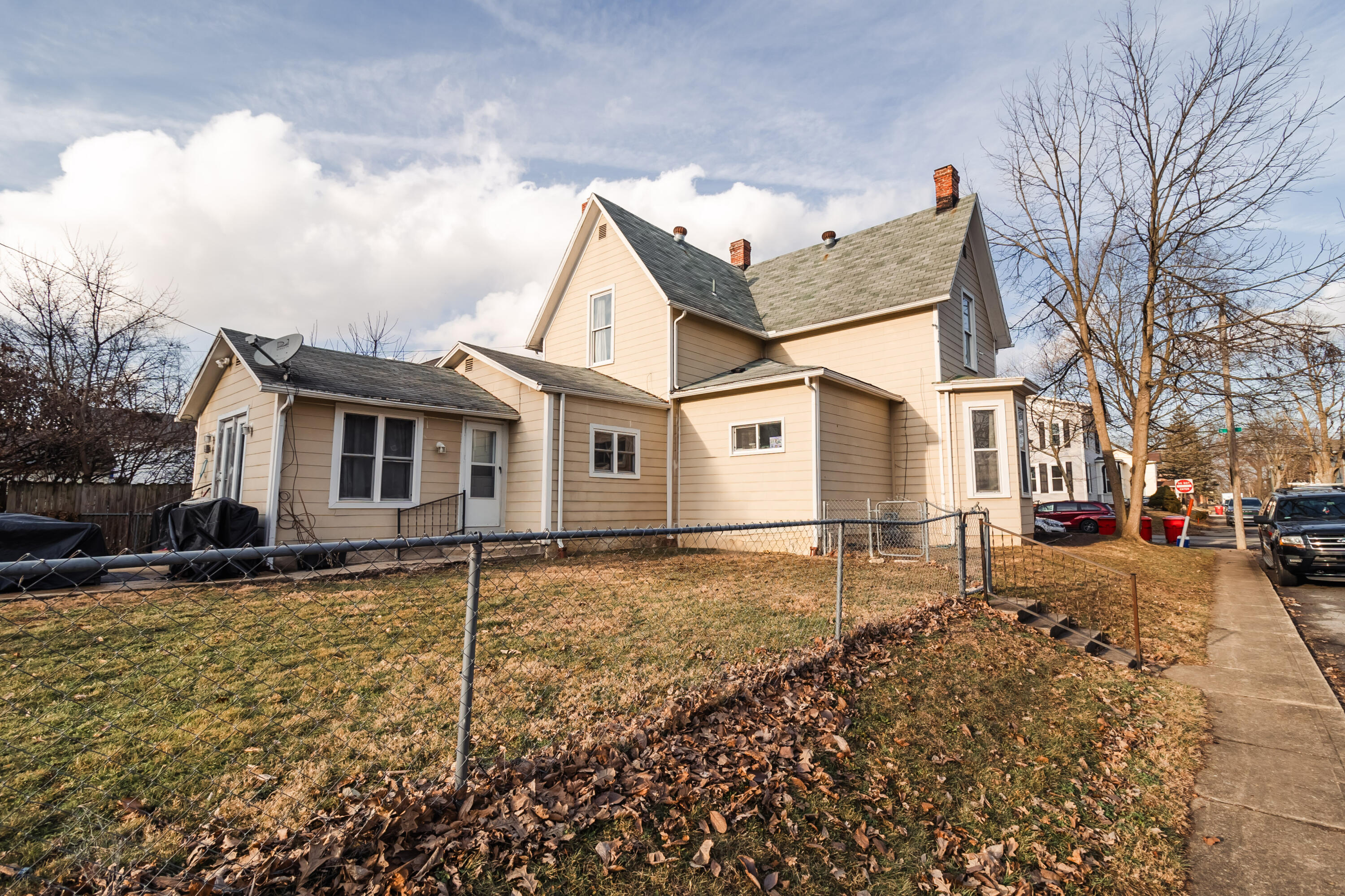 149 Oak Street, London, Ohio 43140