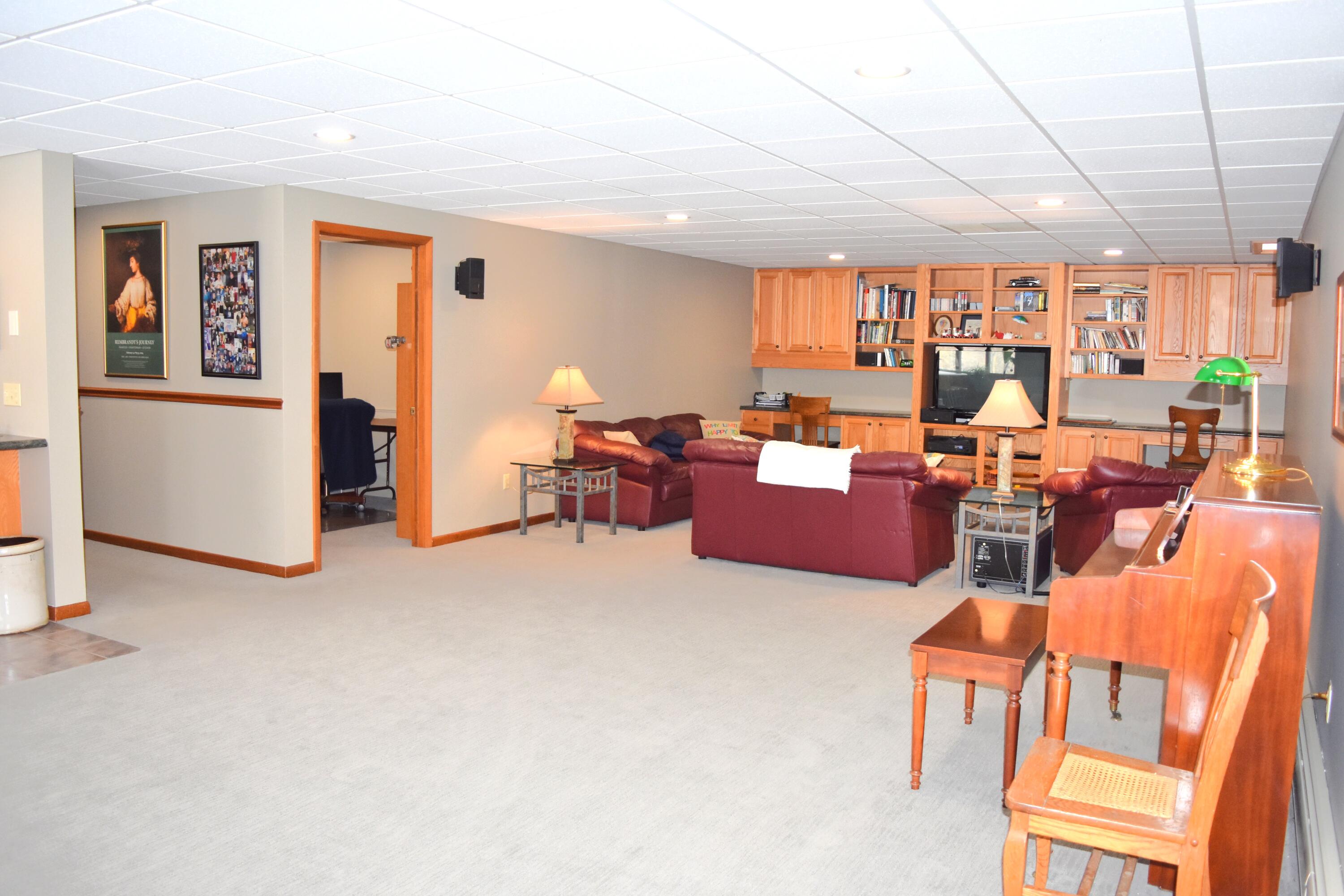 1735 Stockham Drive, Piqua, Ohio 45356