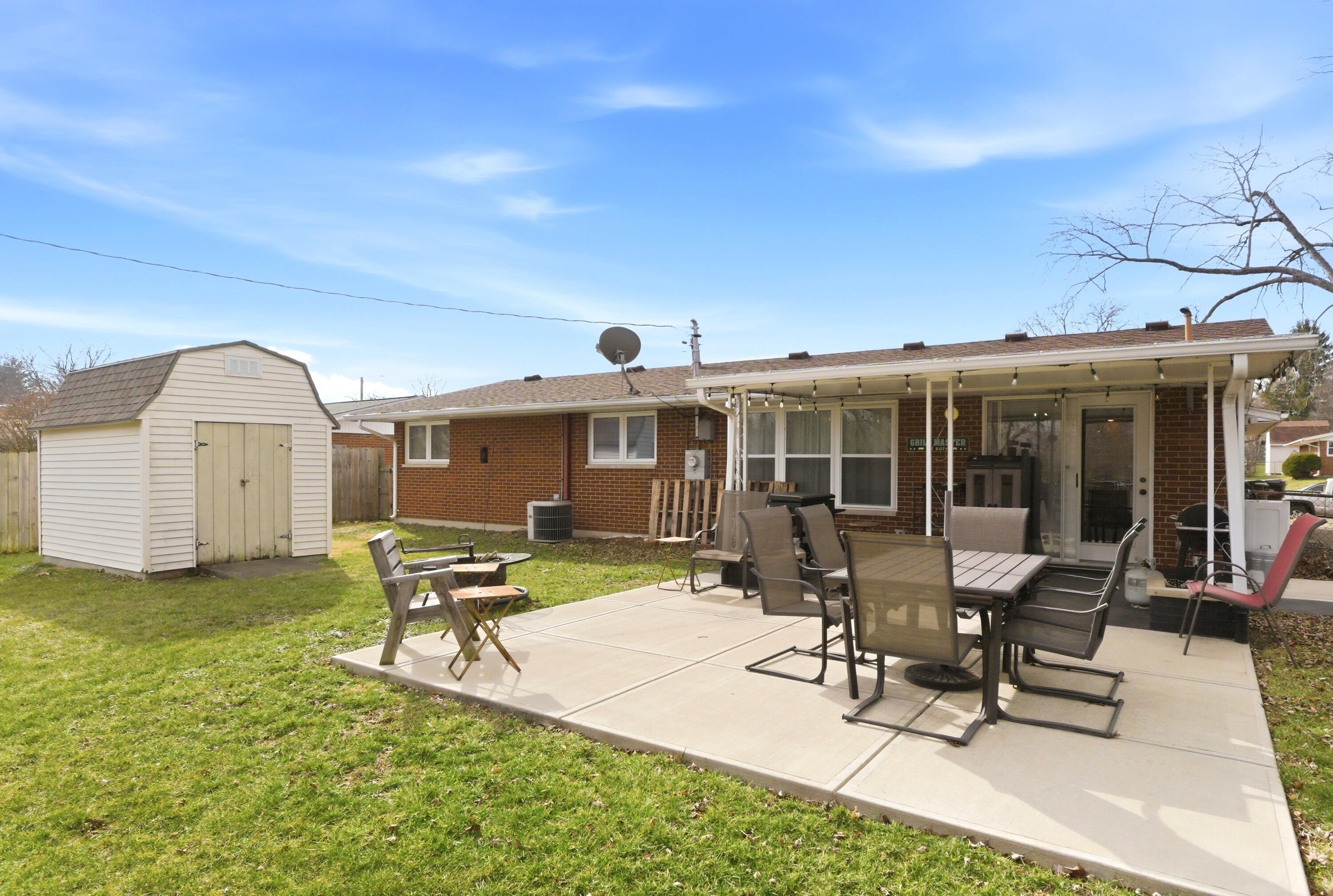 1408 Mapleridge Drive, Fairborn, Ohio 45324