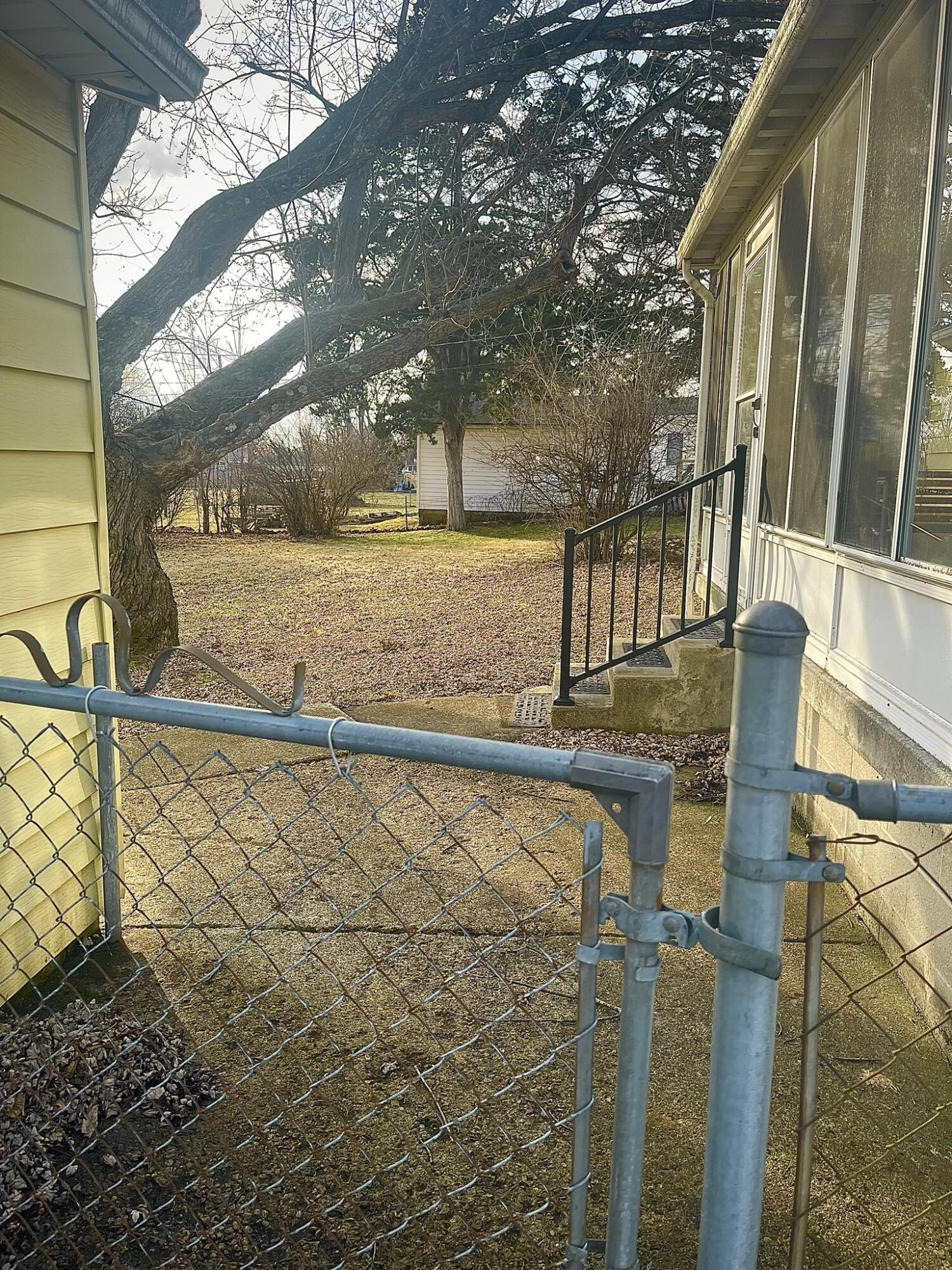 1621 Victory Drive, Springfield, Ohio 45505