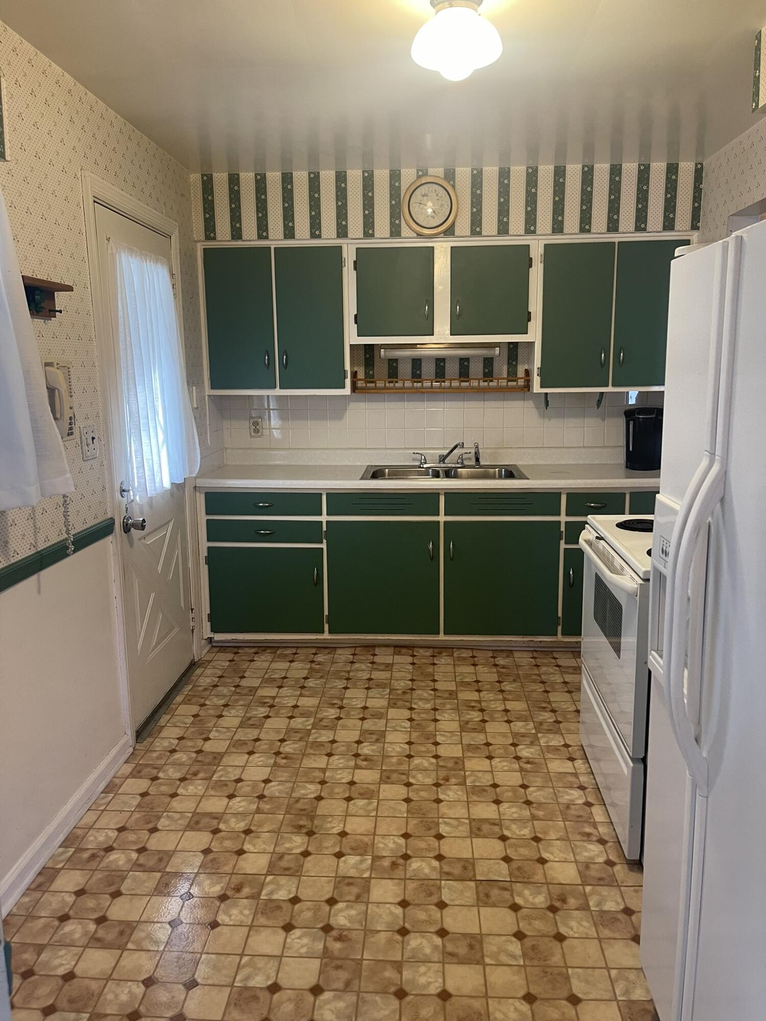 1621 Victory Drive, Springfield, Ohio 45505