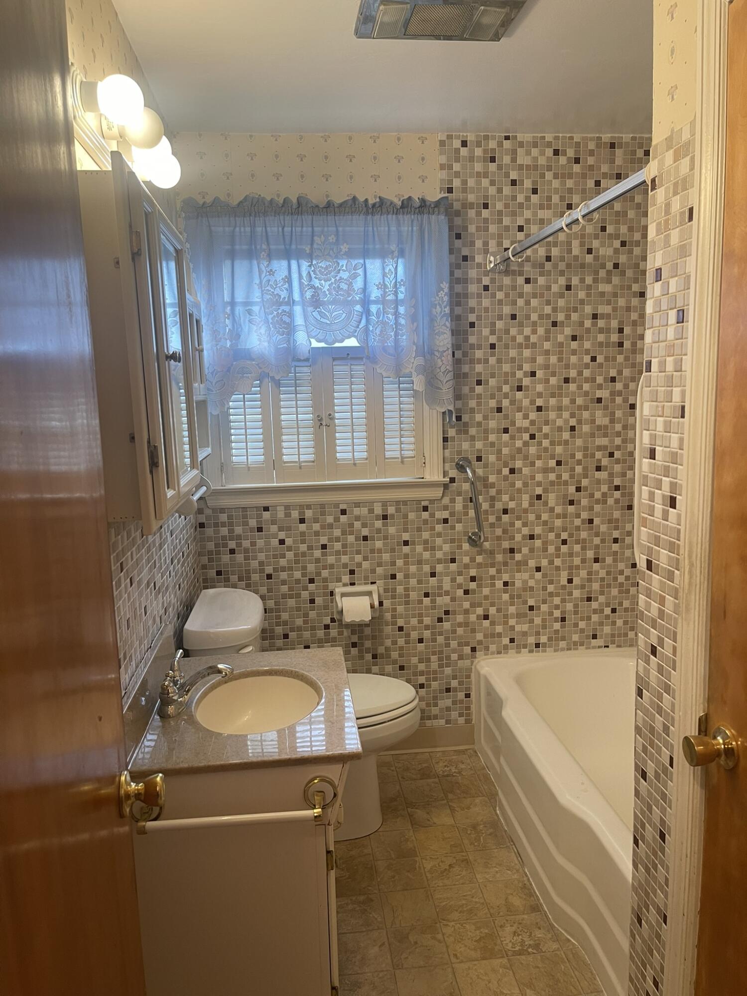 1621 Victory Drive, Springfield, Ohio 45505