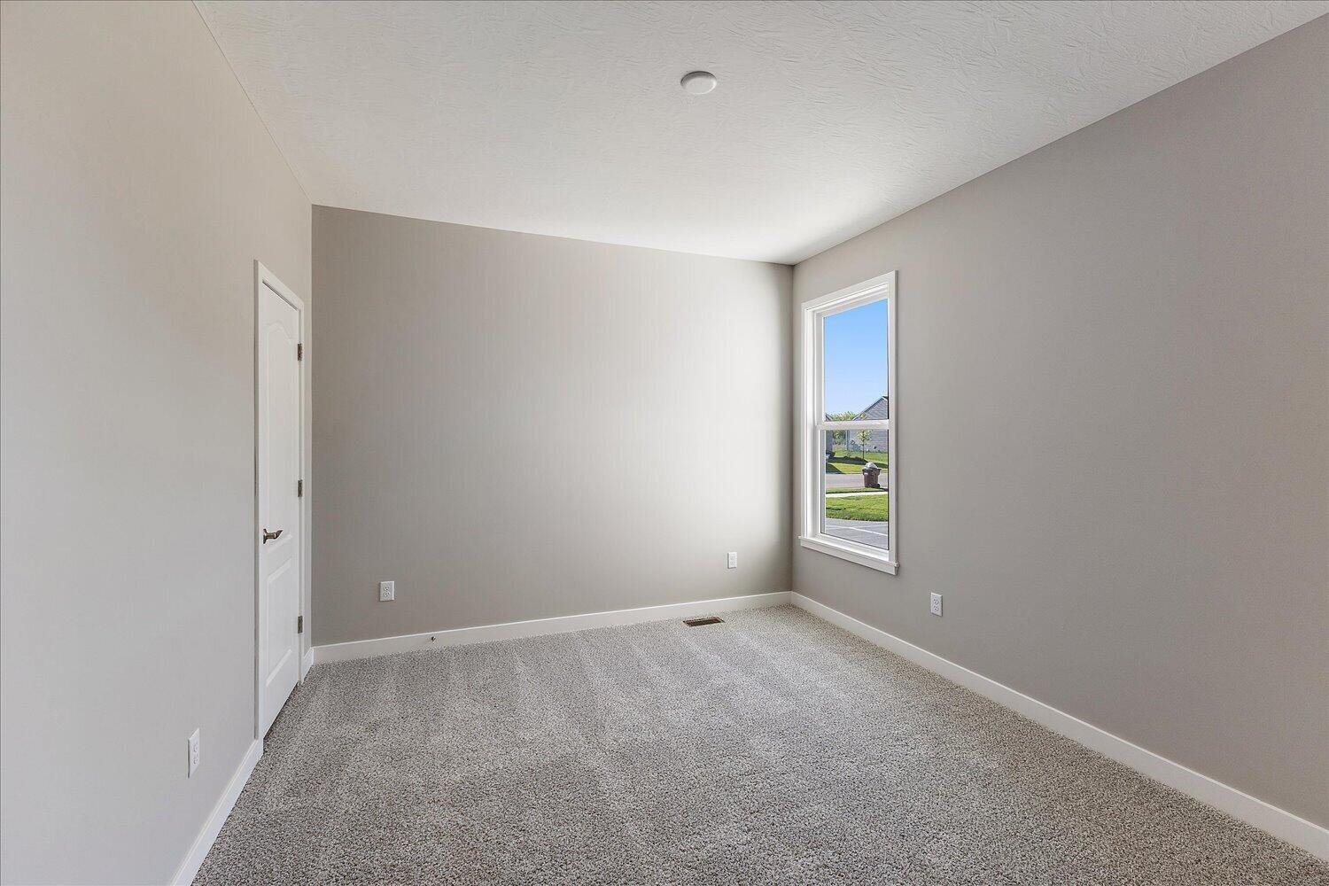 407 Landon Lane, Springfield, Ohio 45505