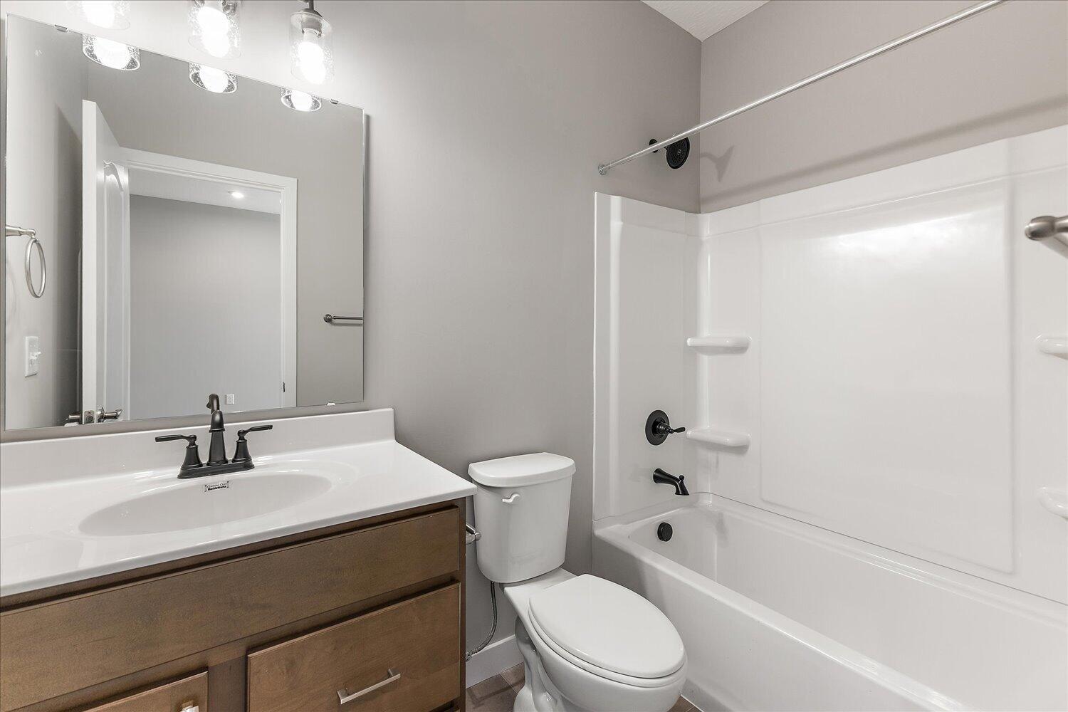 407 Landon Lane, Springfield, Ohio 45505