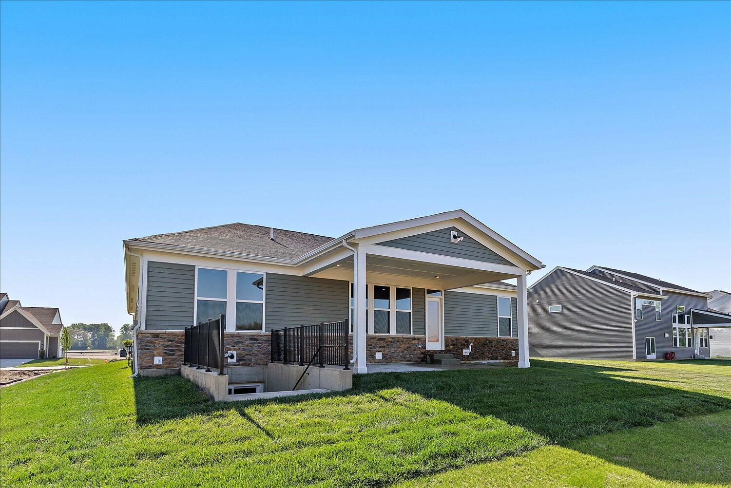 407 Landon Lane, Springfield, Ohio 45505