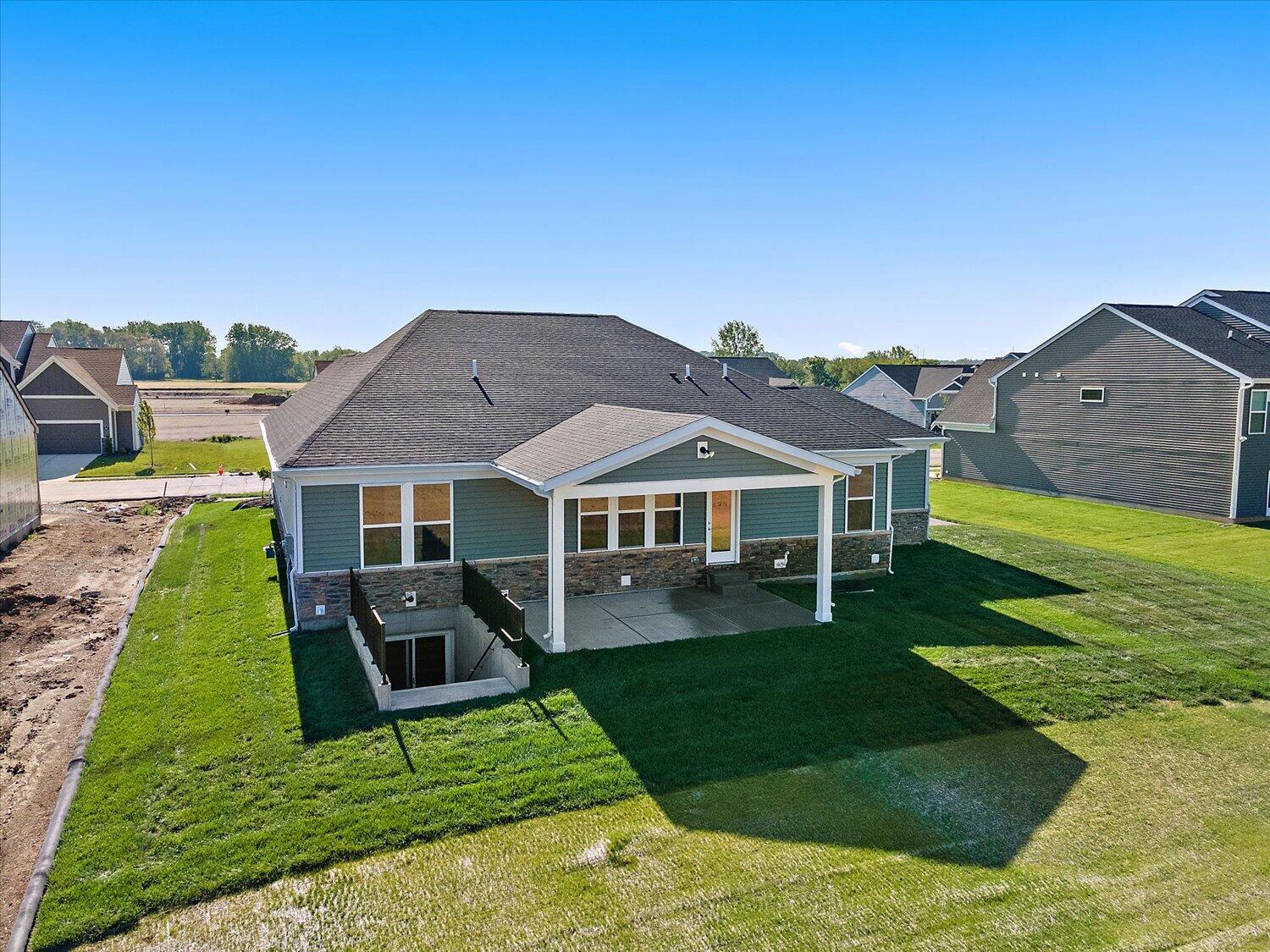 407 Landon Lane, Springfield, Ohio 45505