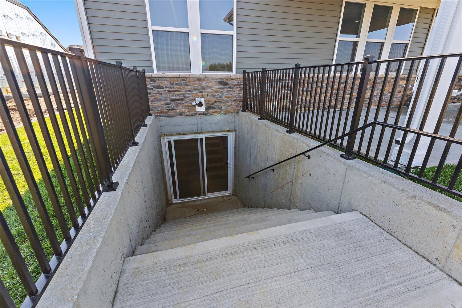 407 Landon Lane, Springfield, Ohio 45505