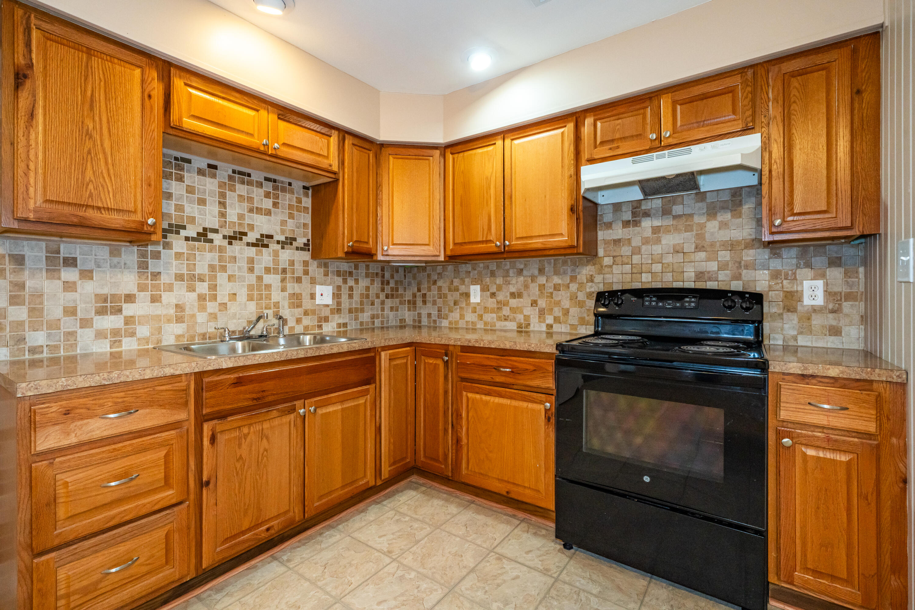 16 Hillgard Street, Dayton, Ohio 45426