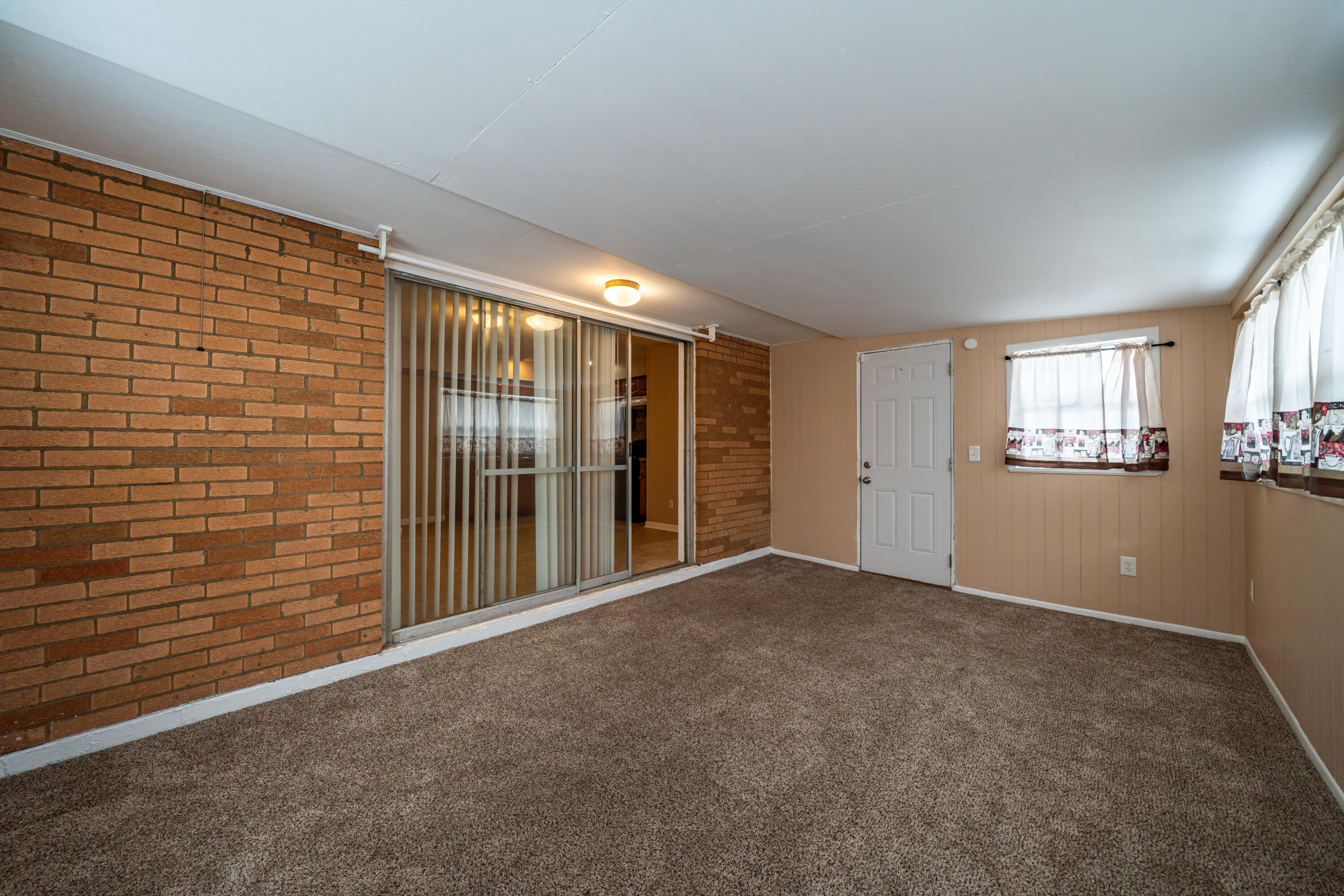 16 Hillgard Street, Dayton, Ohio 45426