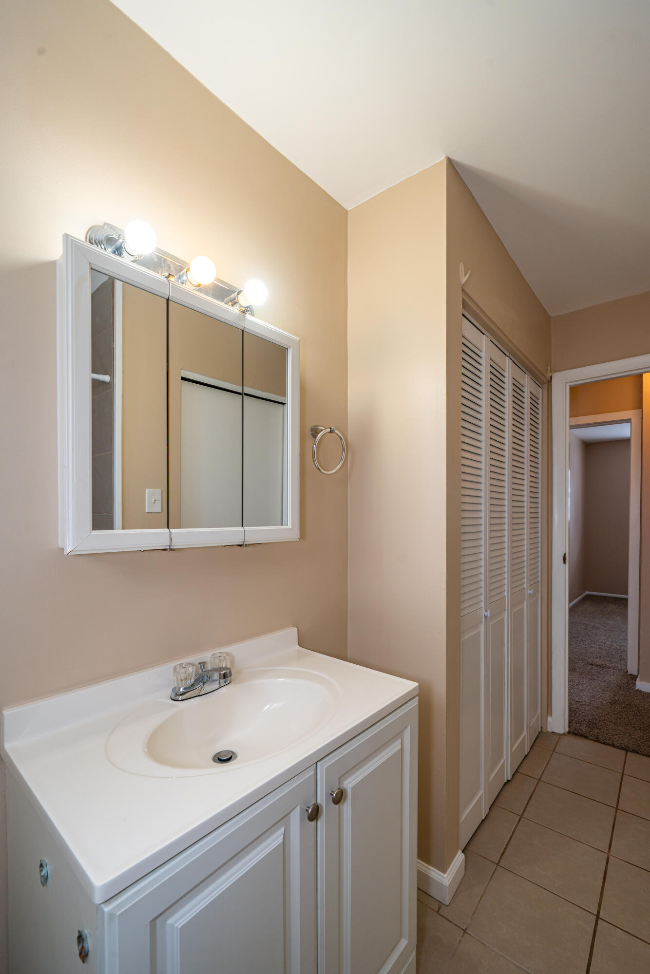 16 Hillgard Street, Dayton, Ohio 45426