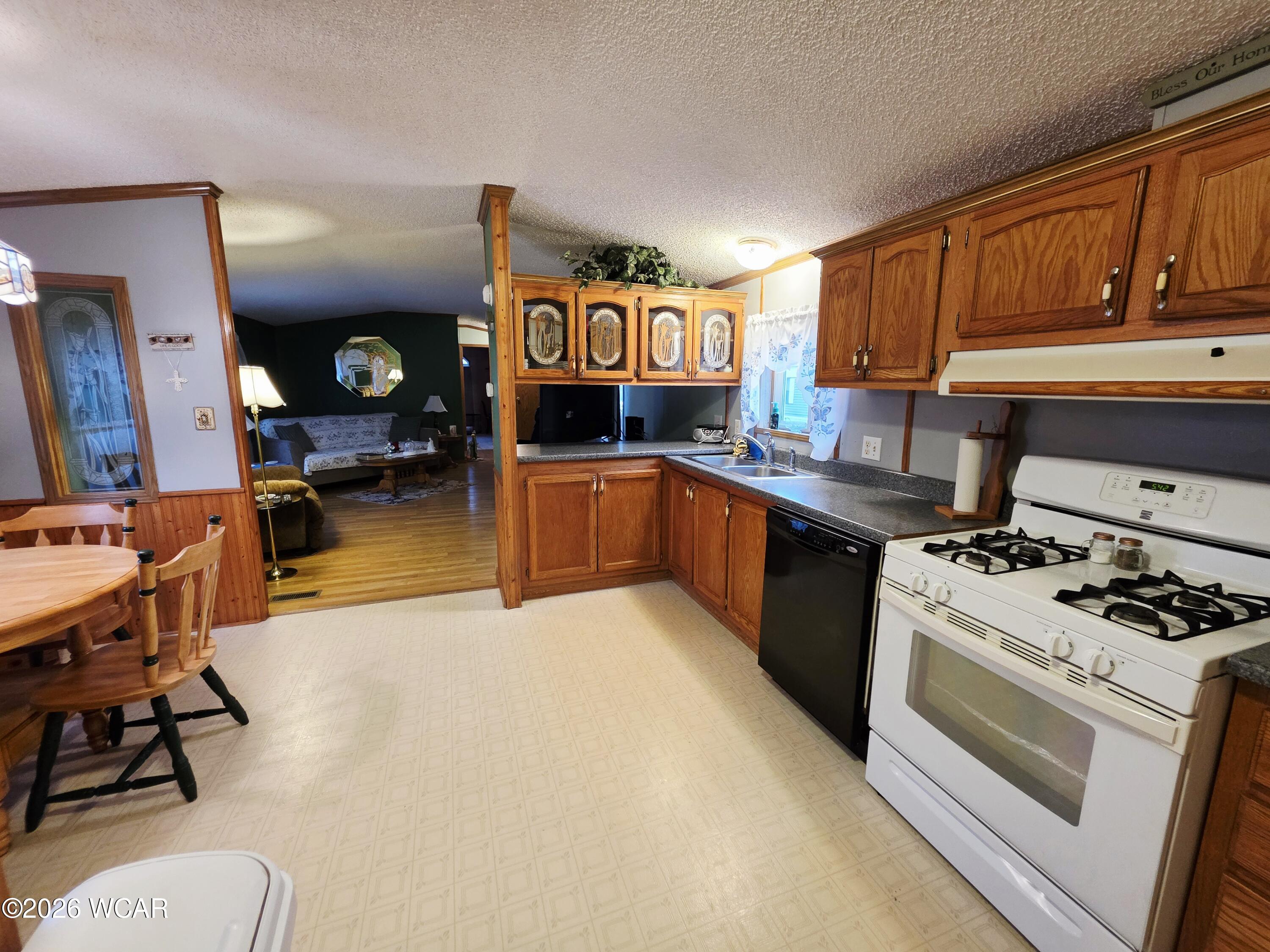 12049 Holly Drive, Lakeview, Ohio