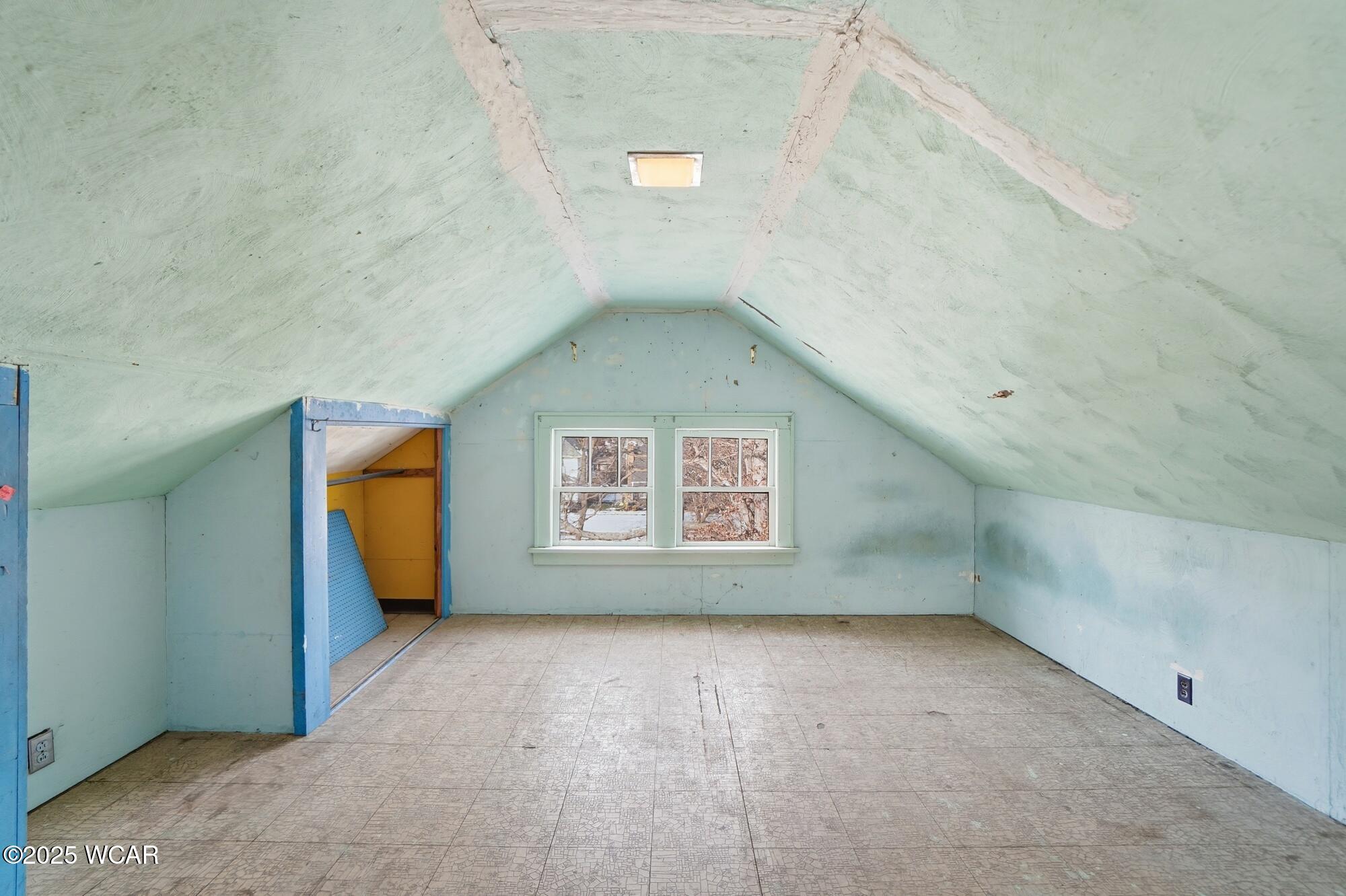 1541 Oakland Parkway, Lima, Ohio