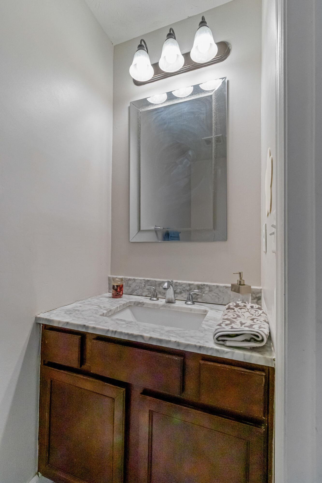 8041 Bushclover Drive, Tipp City, Ohio 45371